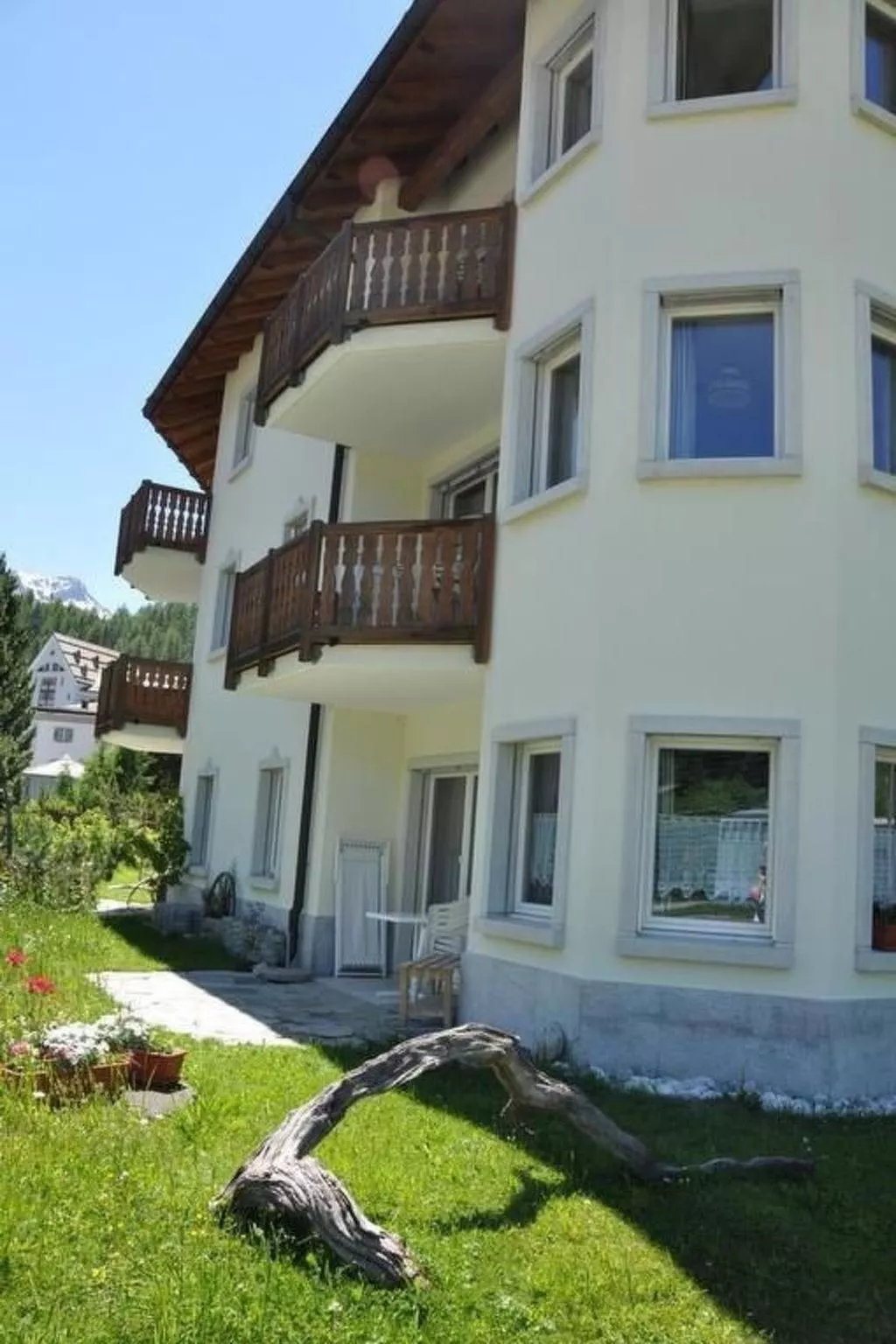 Chesa Sunasain V3-Buiten