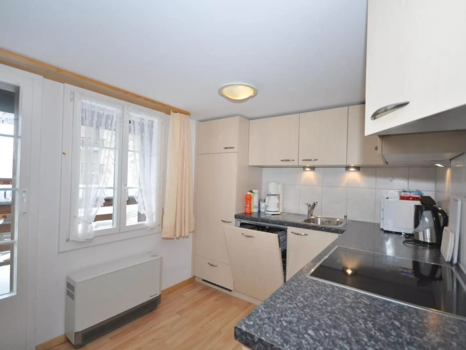 Apartment West - Image-tags.info