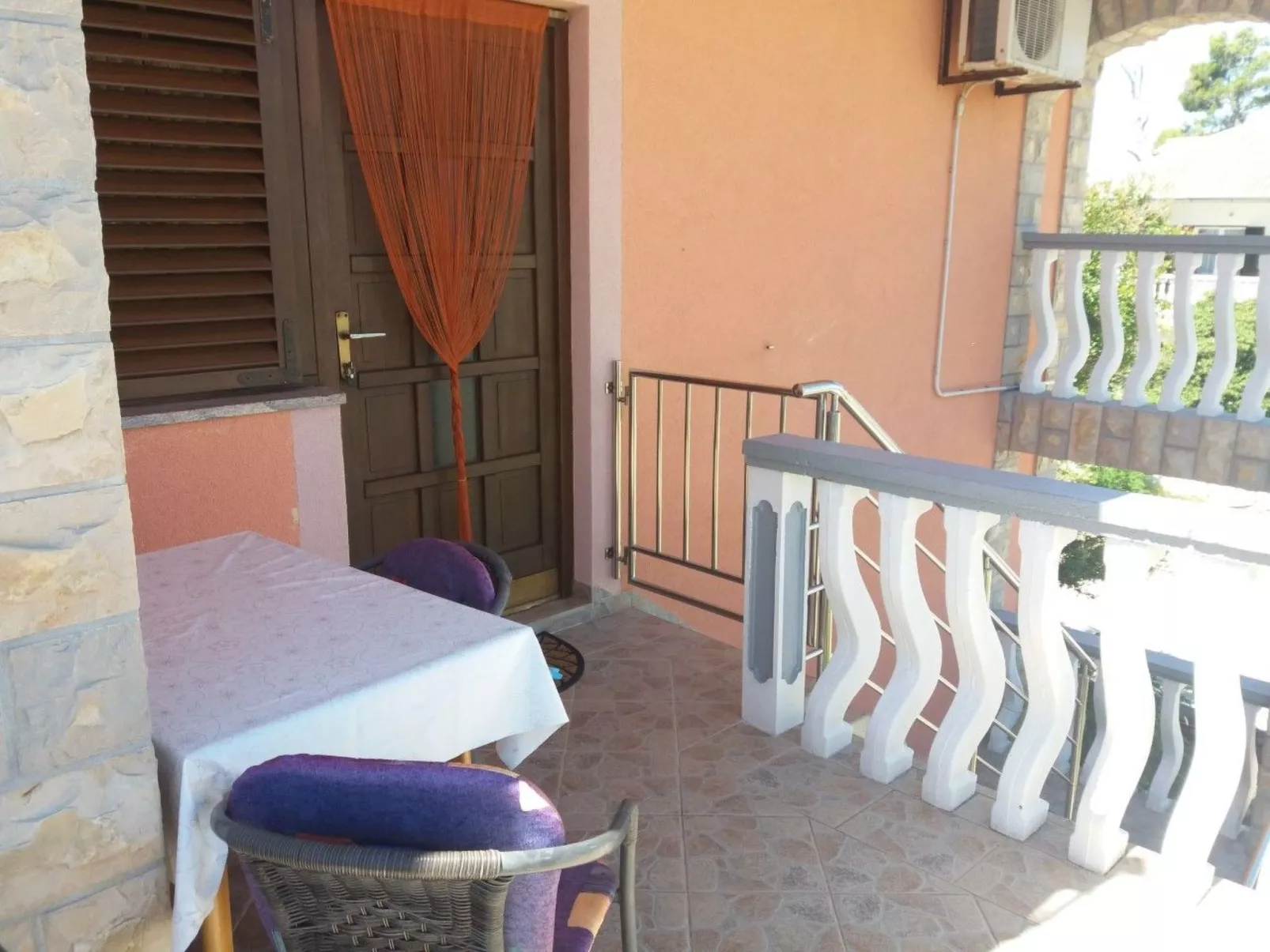 "Visnja" direkt am Strand