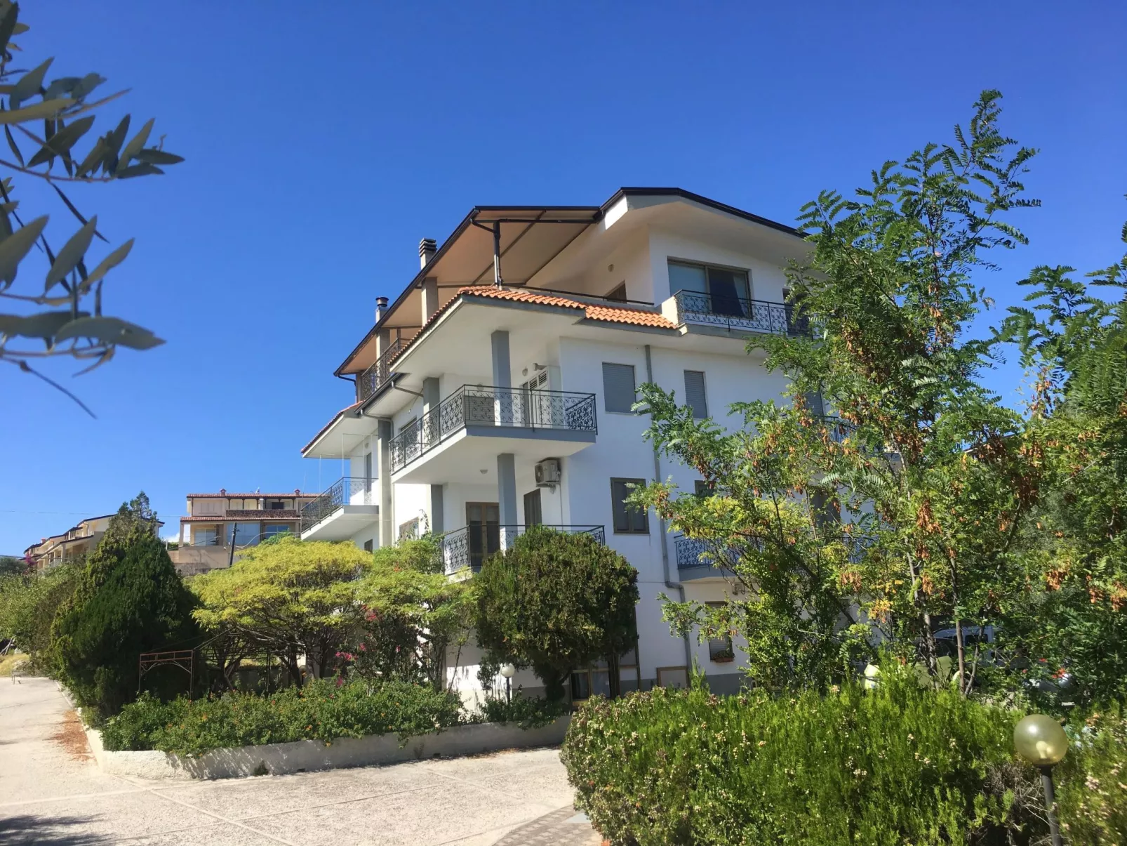 In Badolato Marina-Buiten