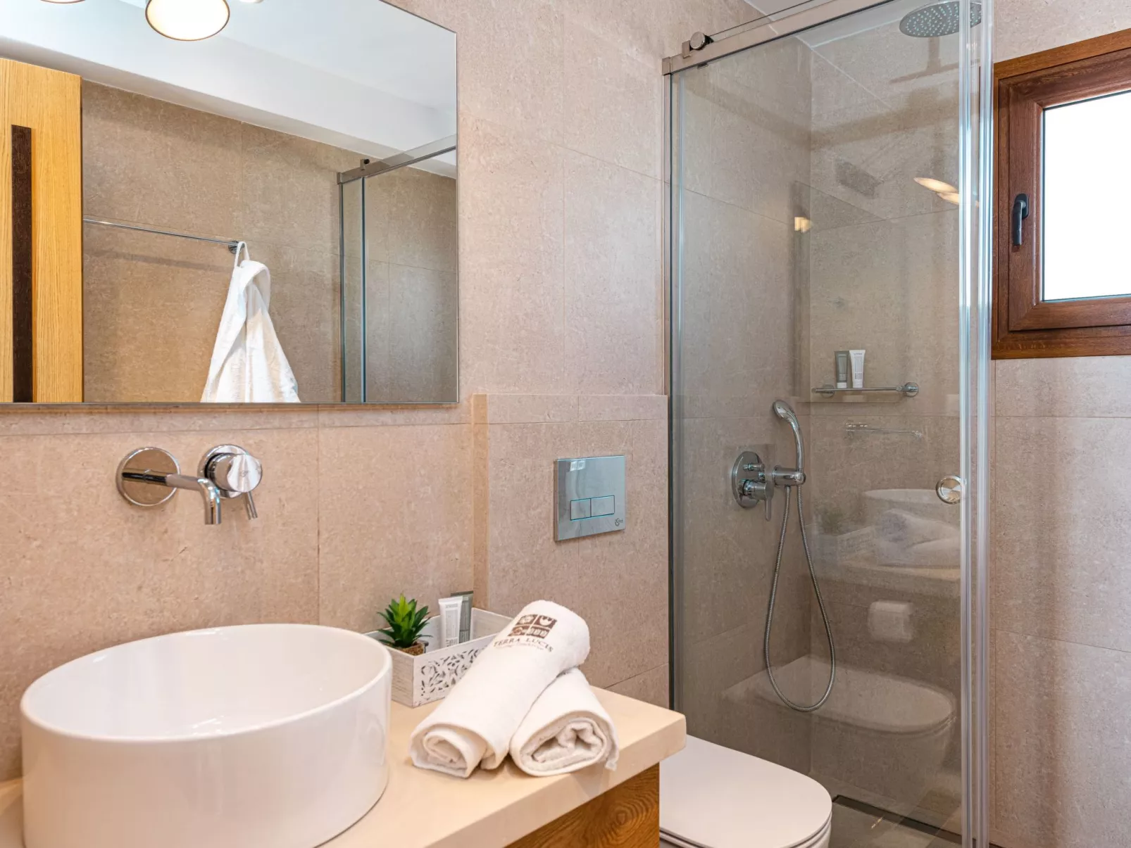 Terra Lucis Berg-Residenzen - Anima Villa-Binnen