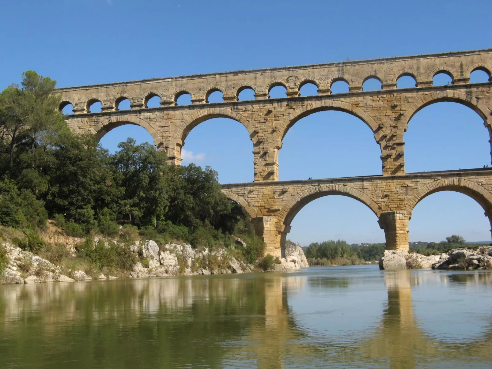 À l'abri du Mistral-Buiten
