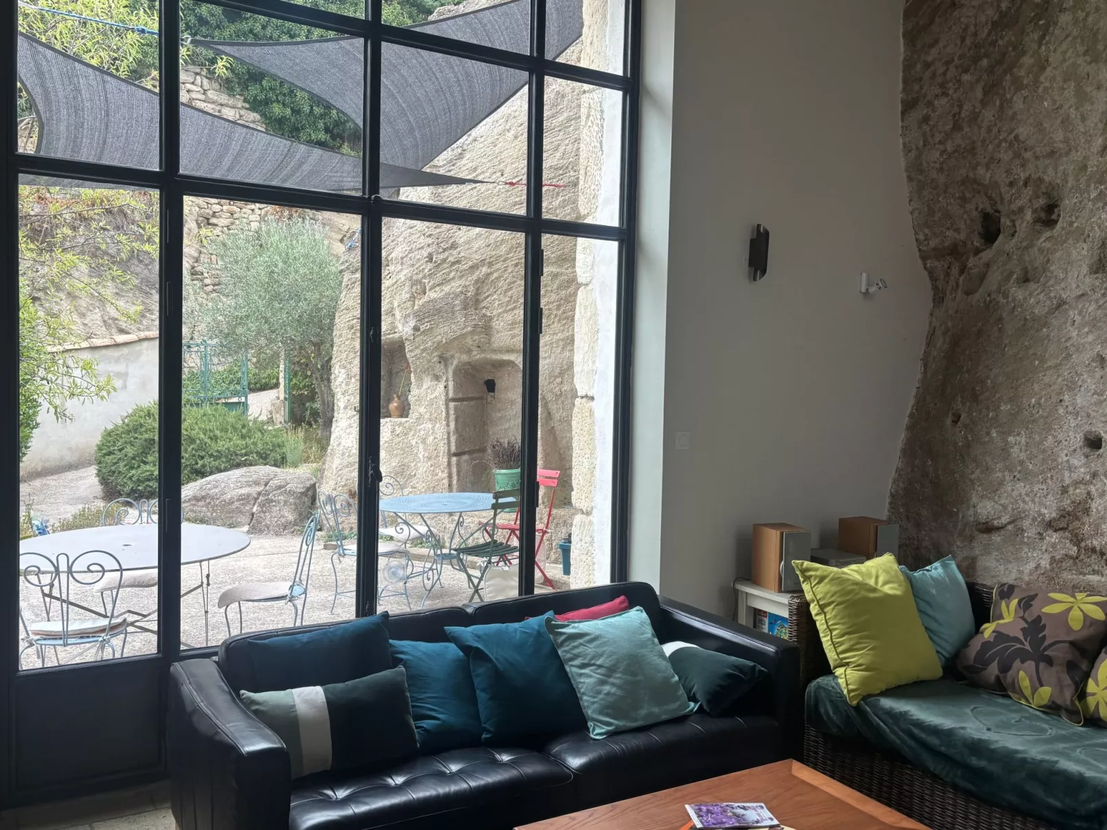 Dorfhaus in provencal mit Pool-Binnen