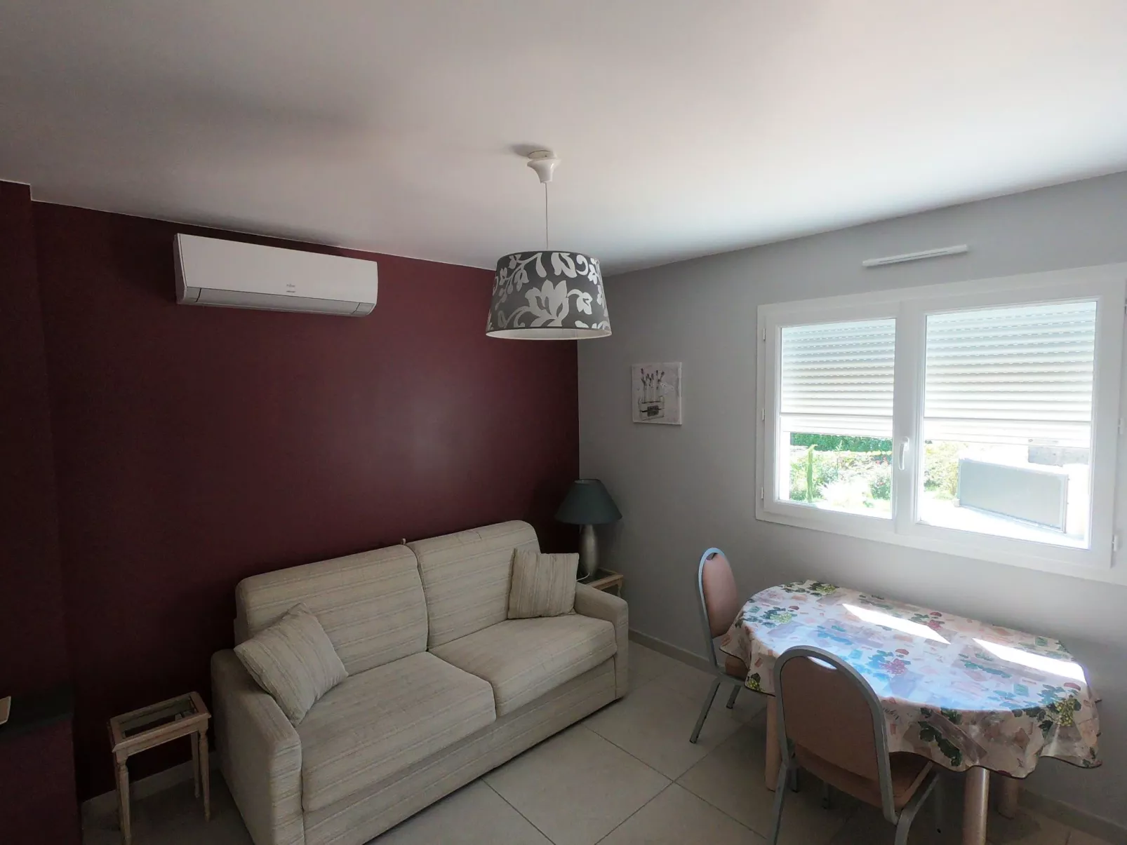 FERIENWOHNUNG, POOL, KLIMAANLAGE-Binnen