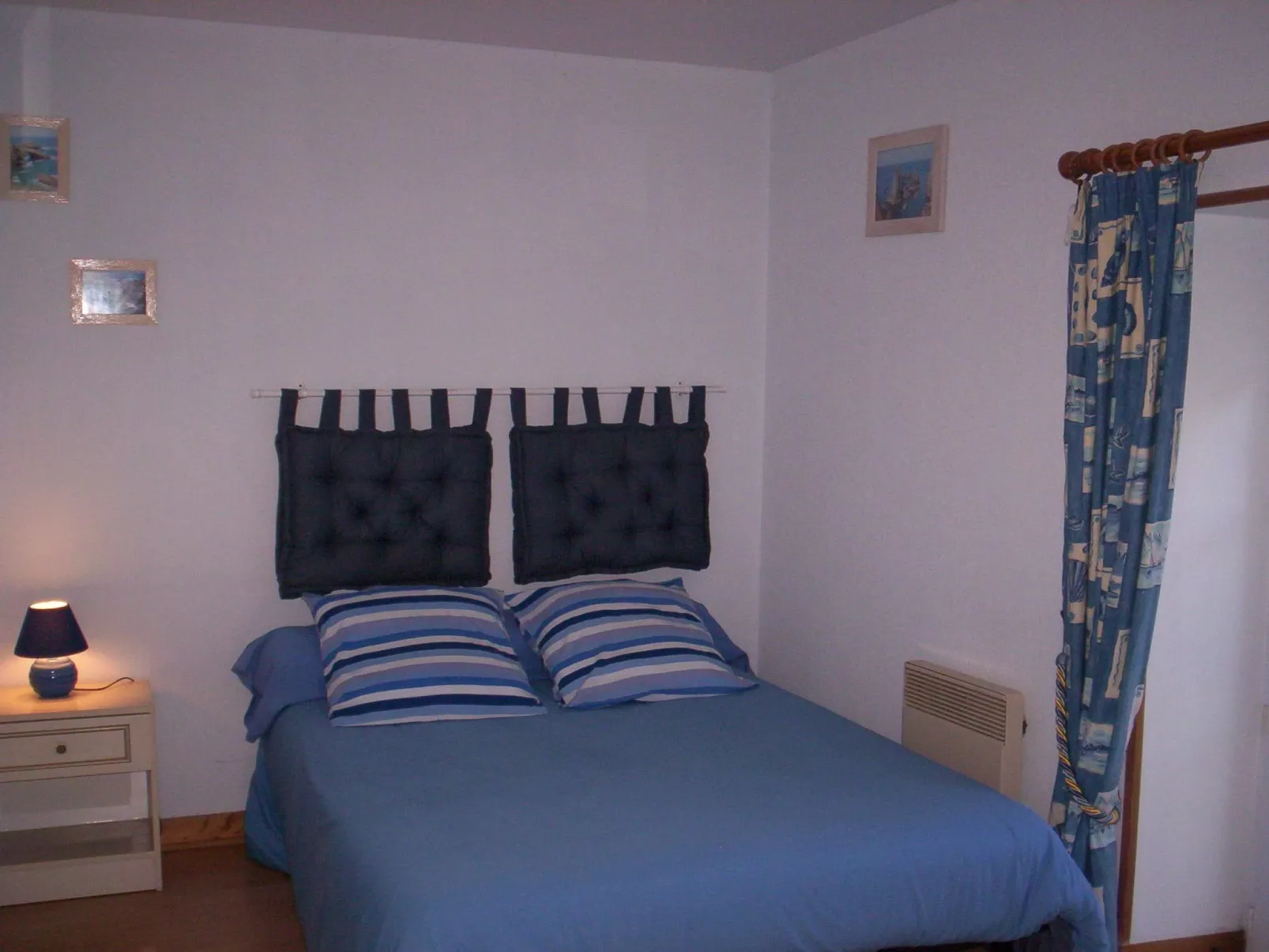 LES CHARMILLES-Image-tags.info