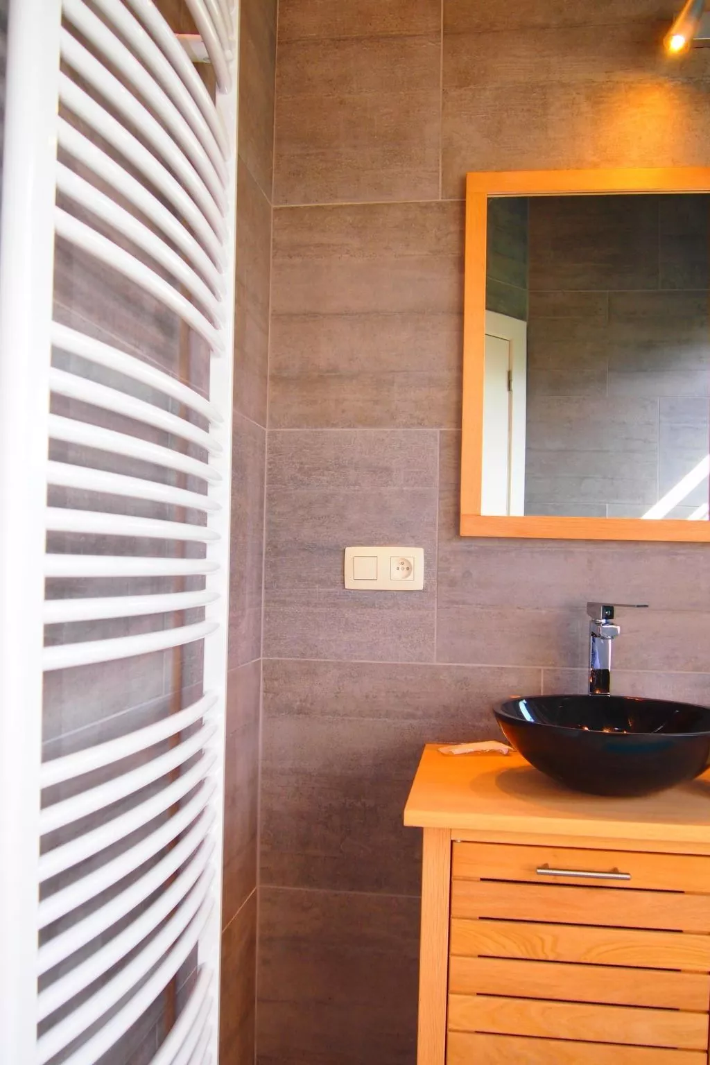 Komplett neue ländliche Unterkunft im Cottage-Stil Komfort-Binnen