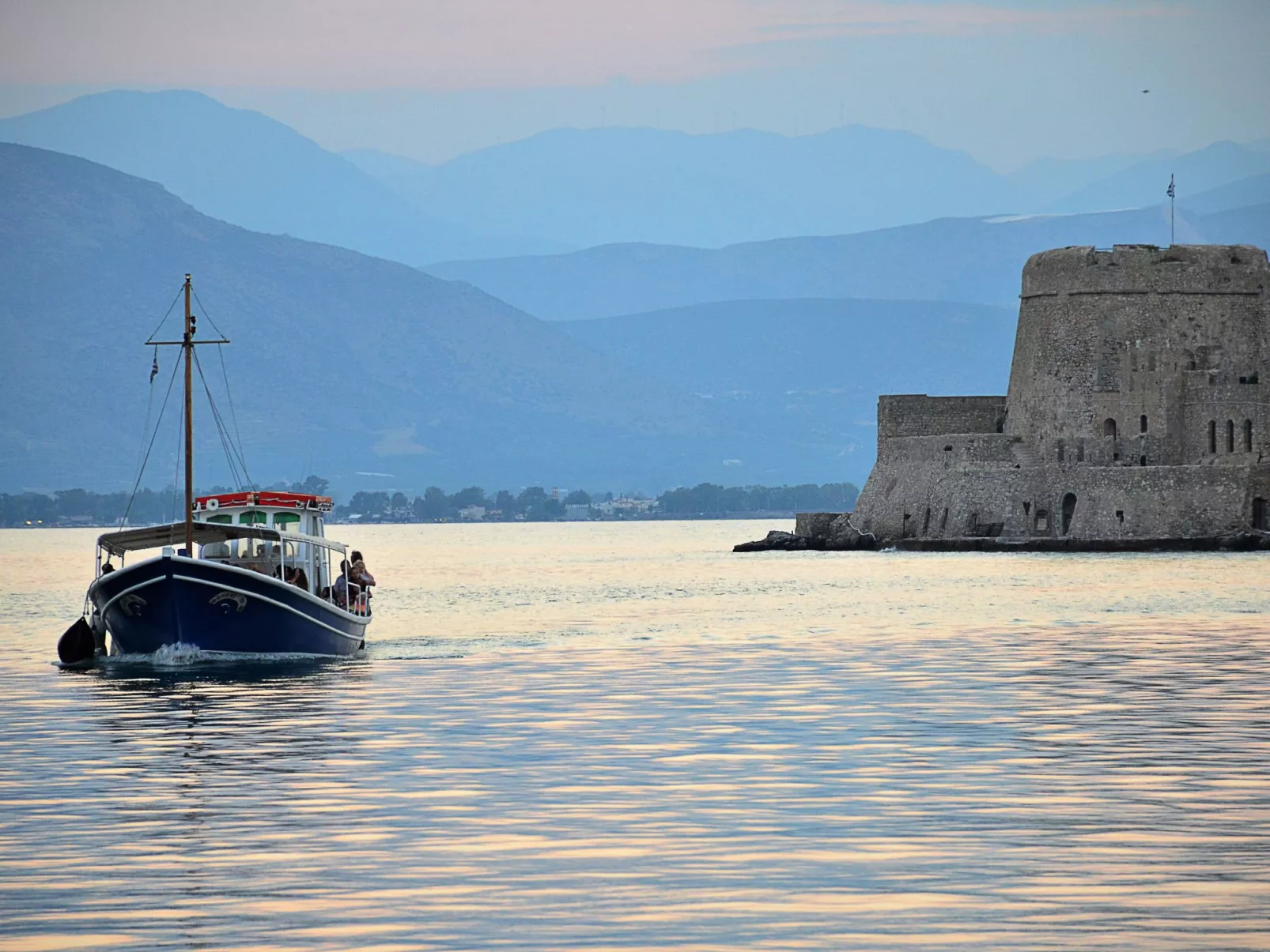 Schöne Ferienwohnung mit Meerblick in Kiveri-Buiten