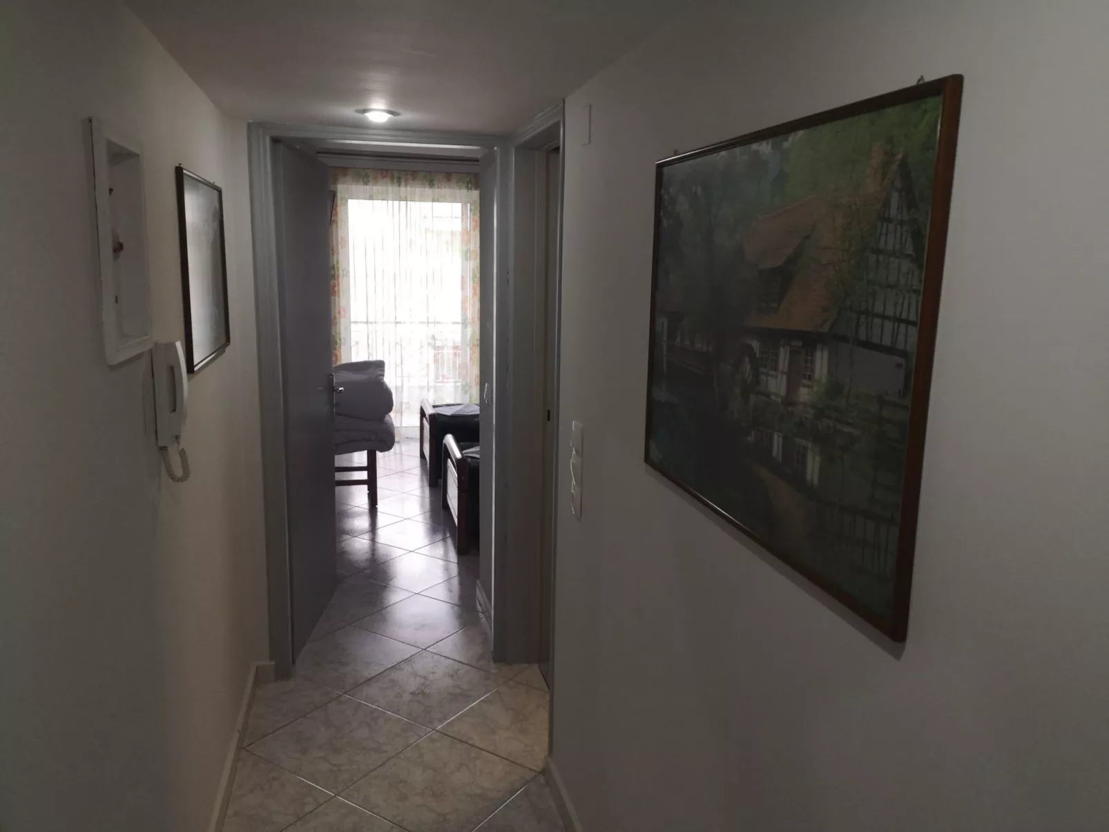 Mit Blick auf das Wasser-Binnen