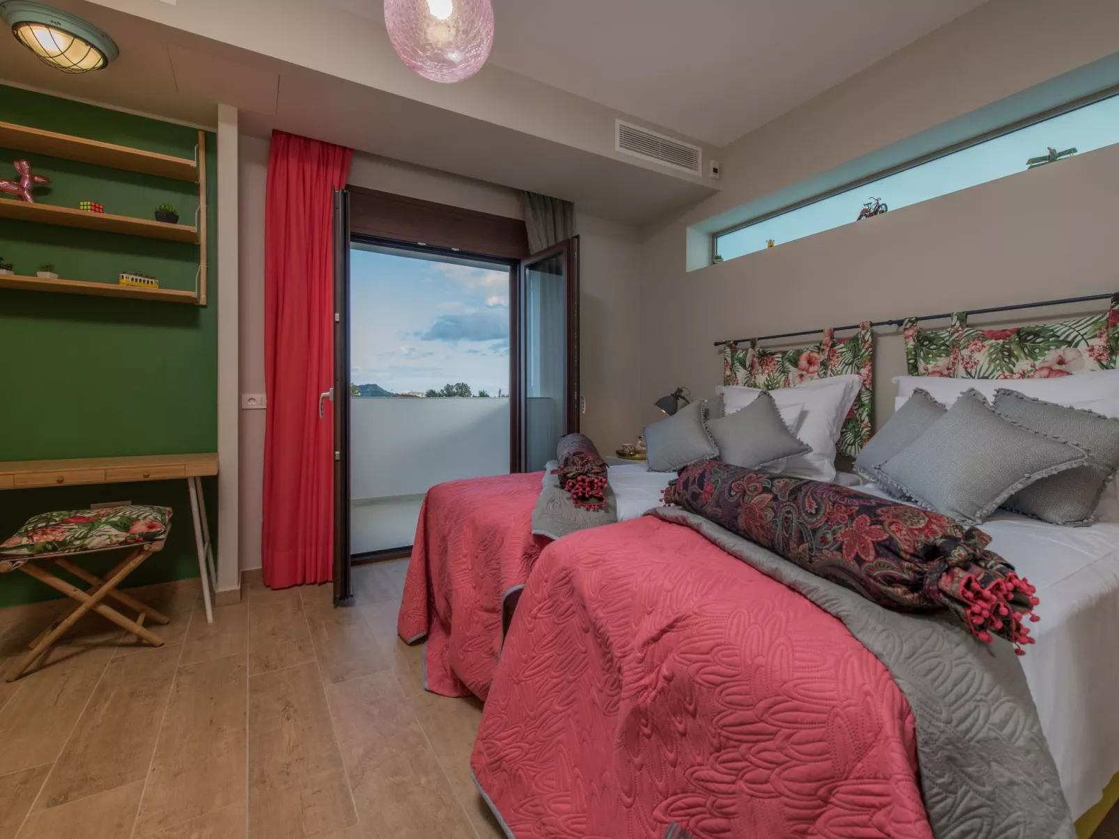 In Arkadii mit Außenpool-Binnen