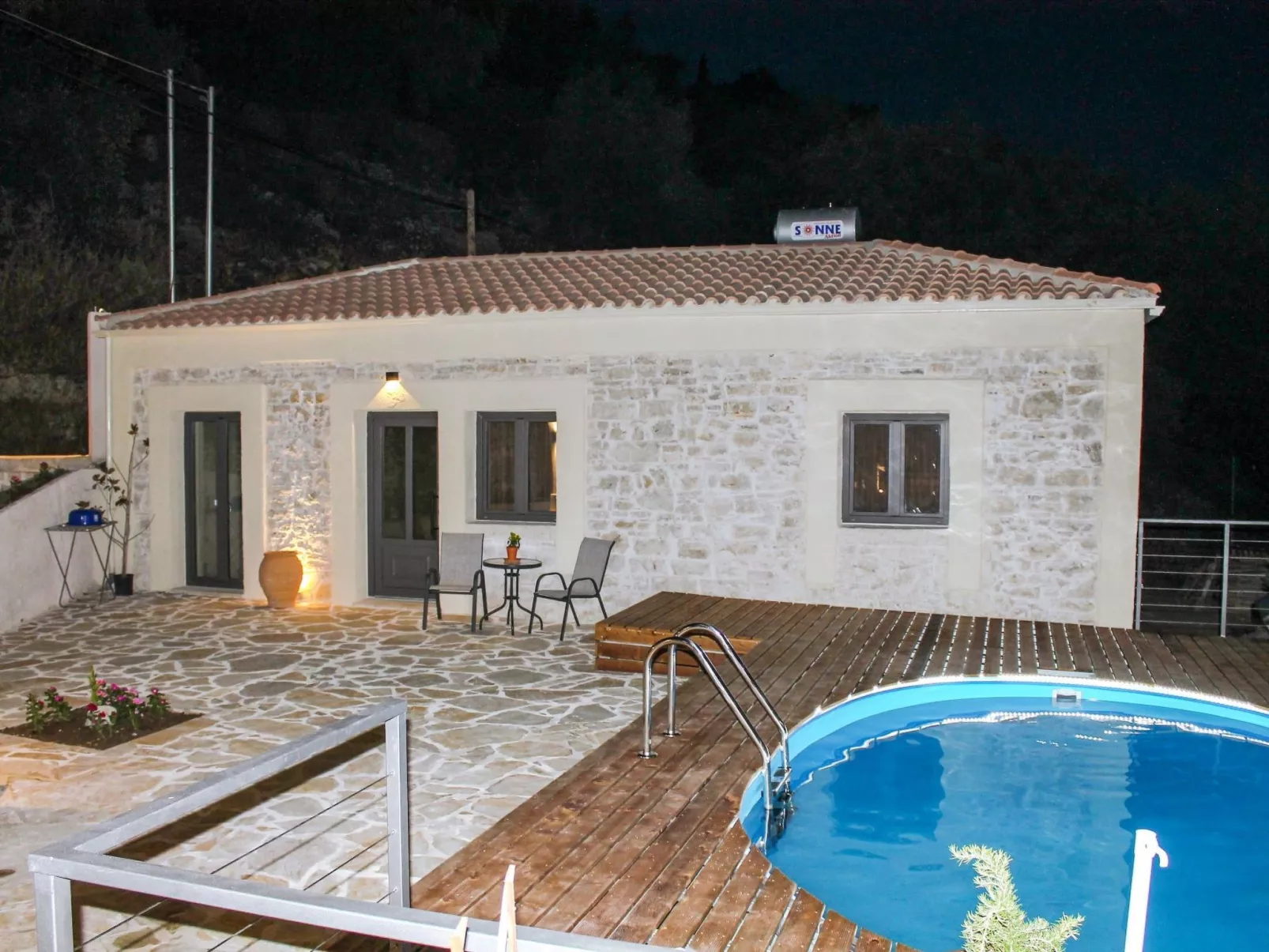 Villa Amfiliki in der Nähe der Agni-Bucht mit privatem Pool-Binnen