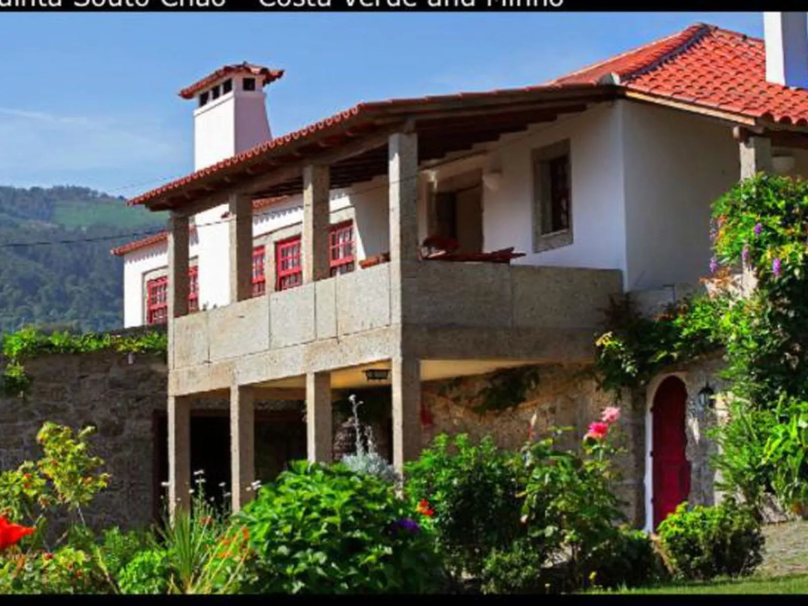 Fabelhafter Pool in einer atemberaubenden Landschaft-Buiten