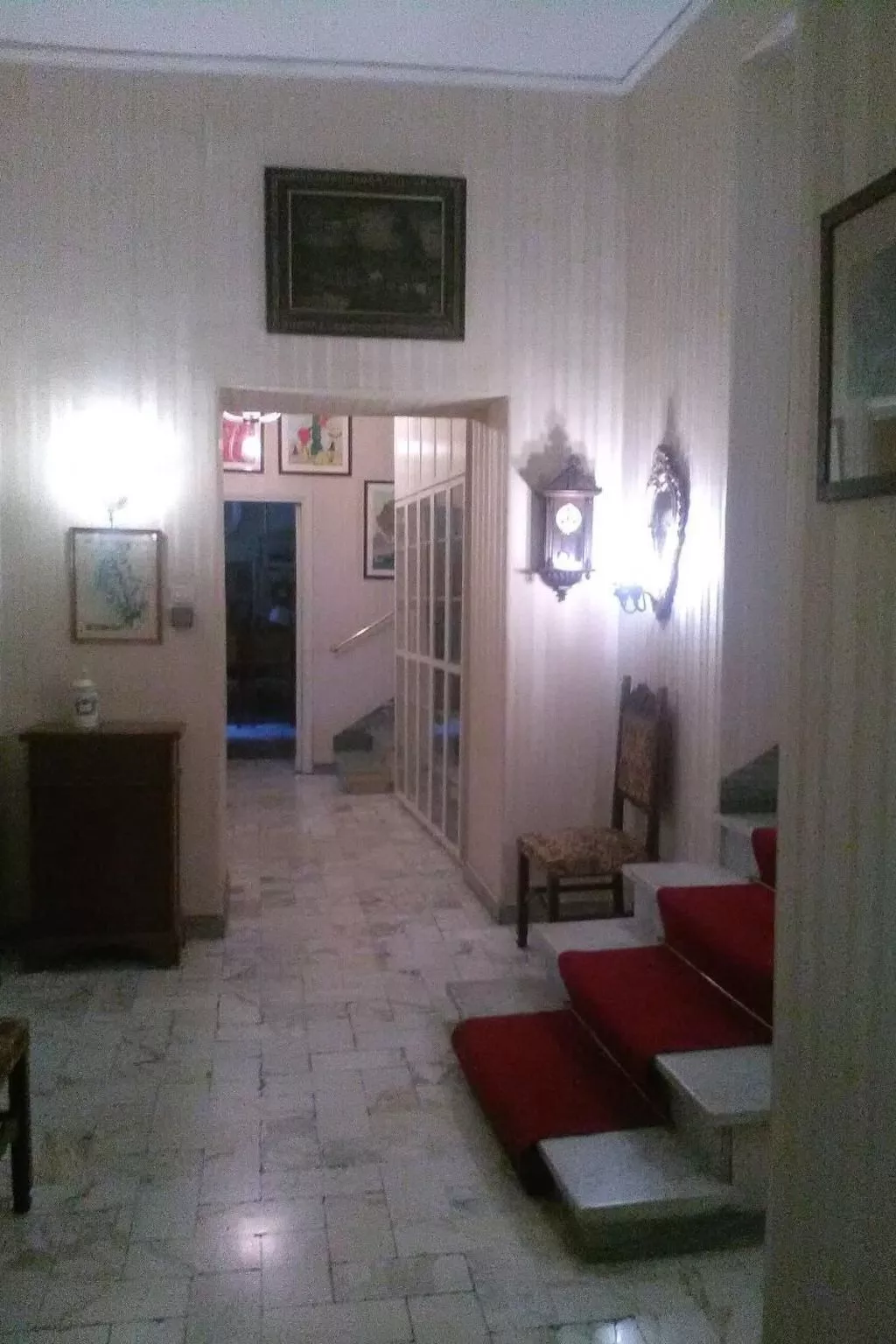 Nahe Rom mit Terrasse und einem Flügel-Binnen