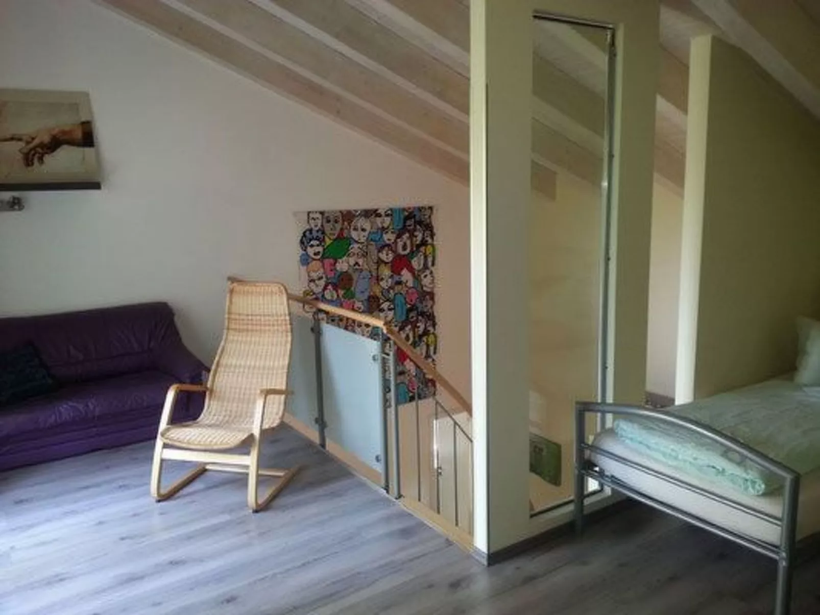 Moderne Maisonette-Wohnung mit Terrasse-Binnen