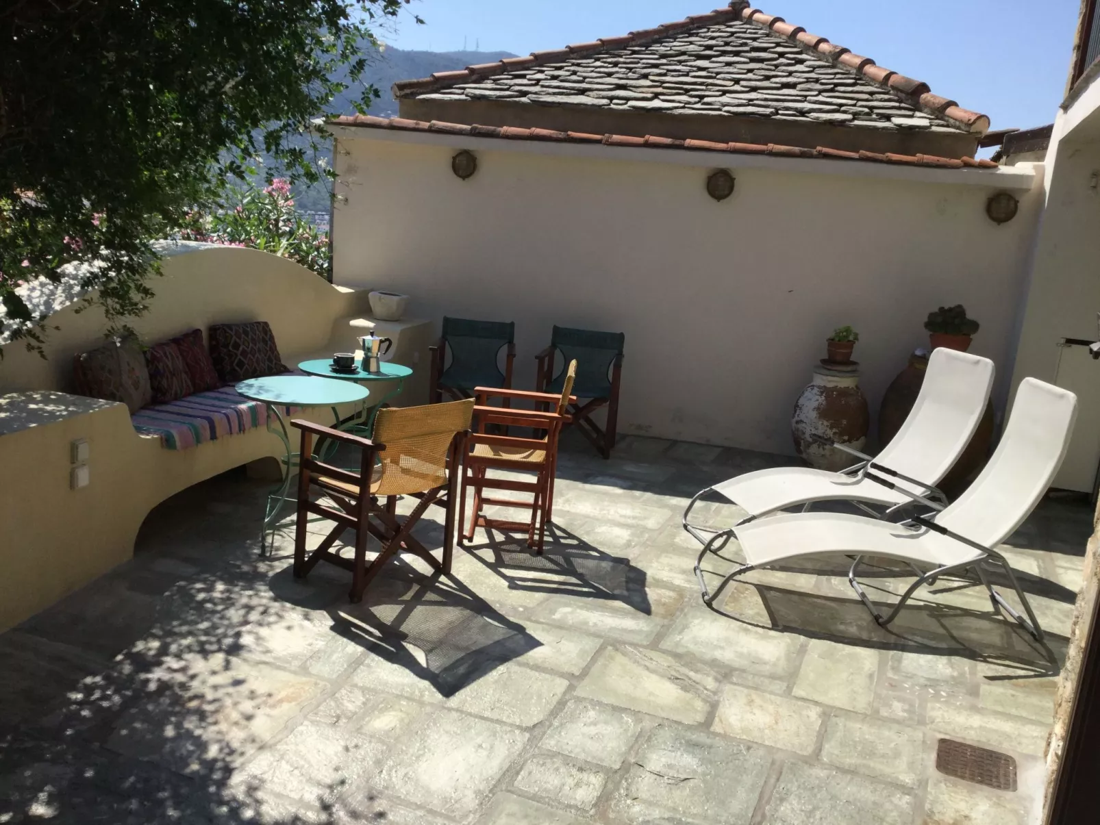 "Kyria Florenz"-Binnen