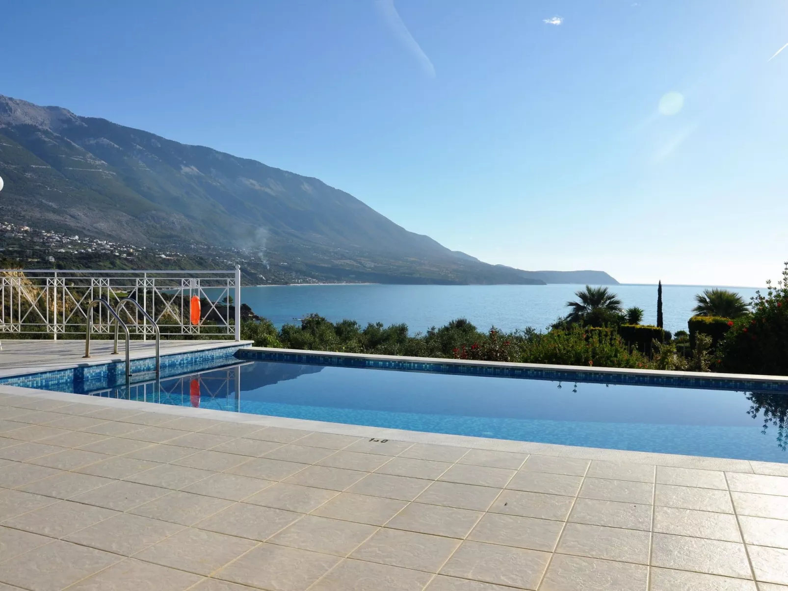 Villa "Sea View" mit spektakulärem Meerblick-Buiten