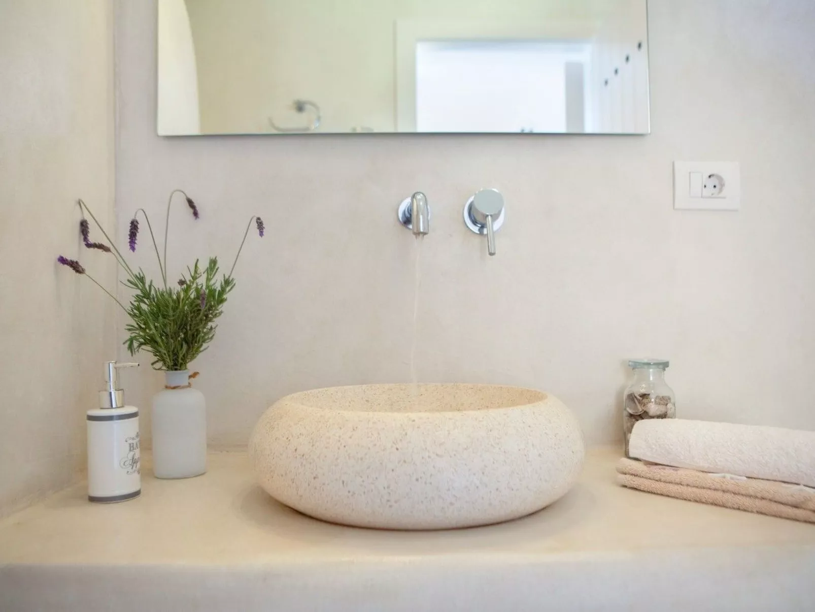 "Agapi" mit Infinity-Pool-Image-tags.info