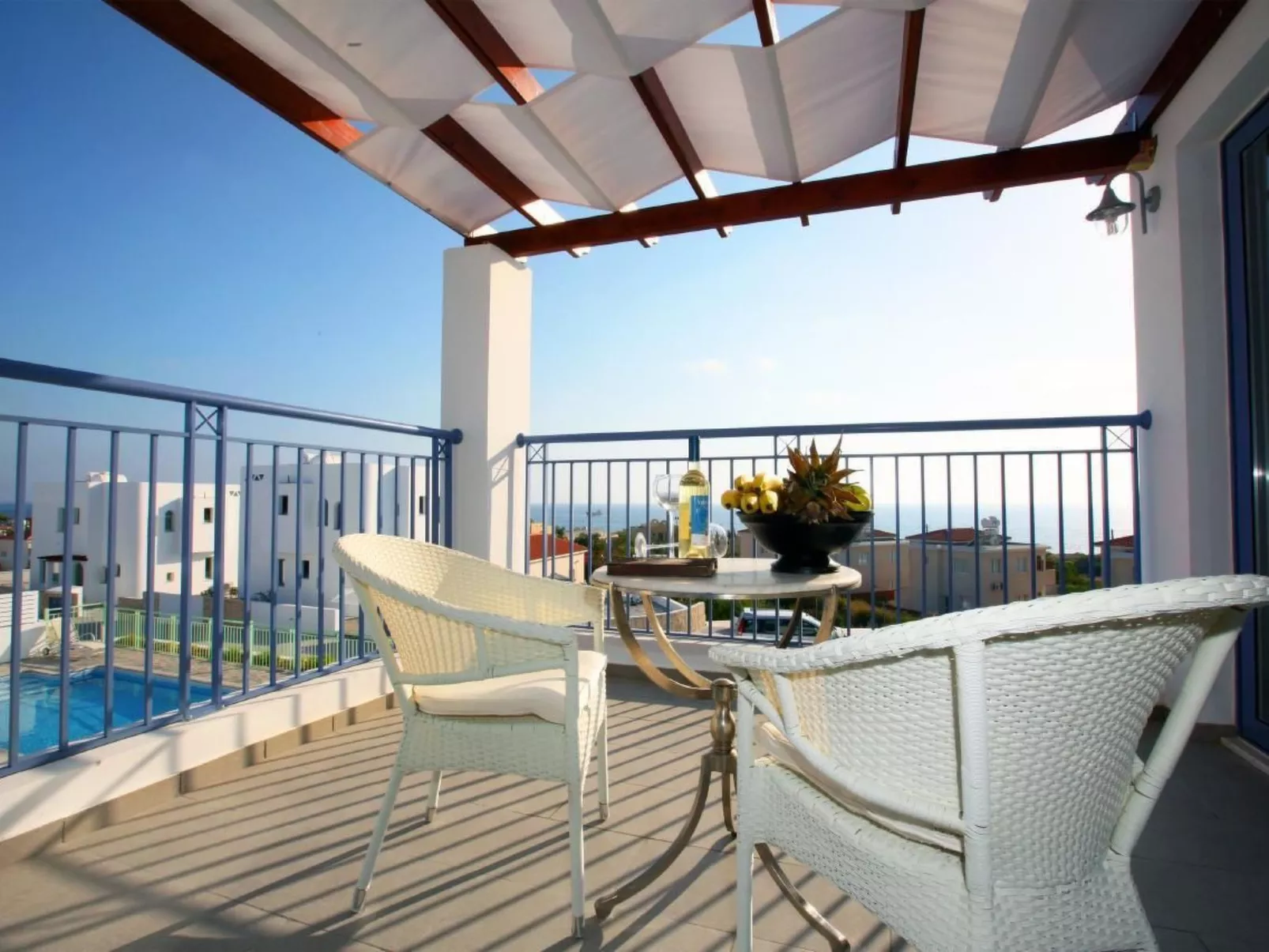 Mit Garten, Grill und Terrasse-Buiten