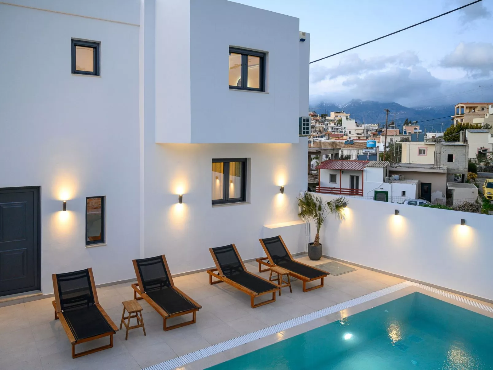 Calma-Image-tags.info