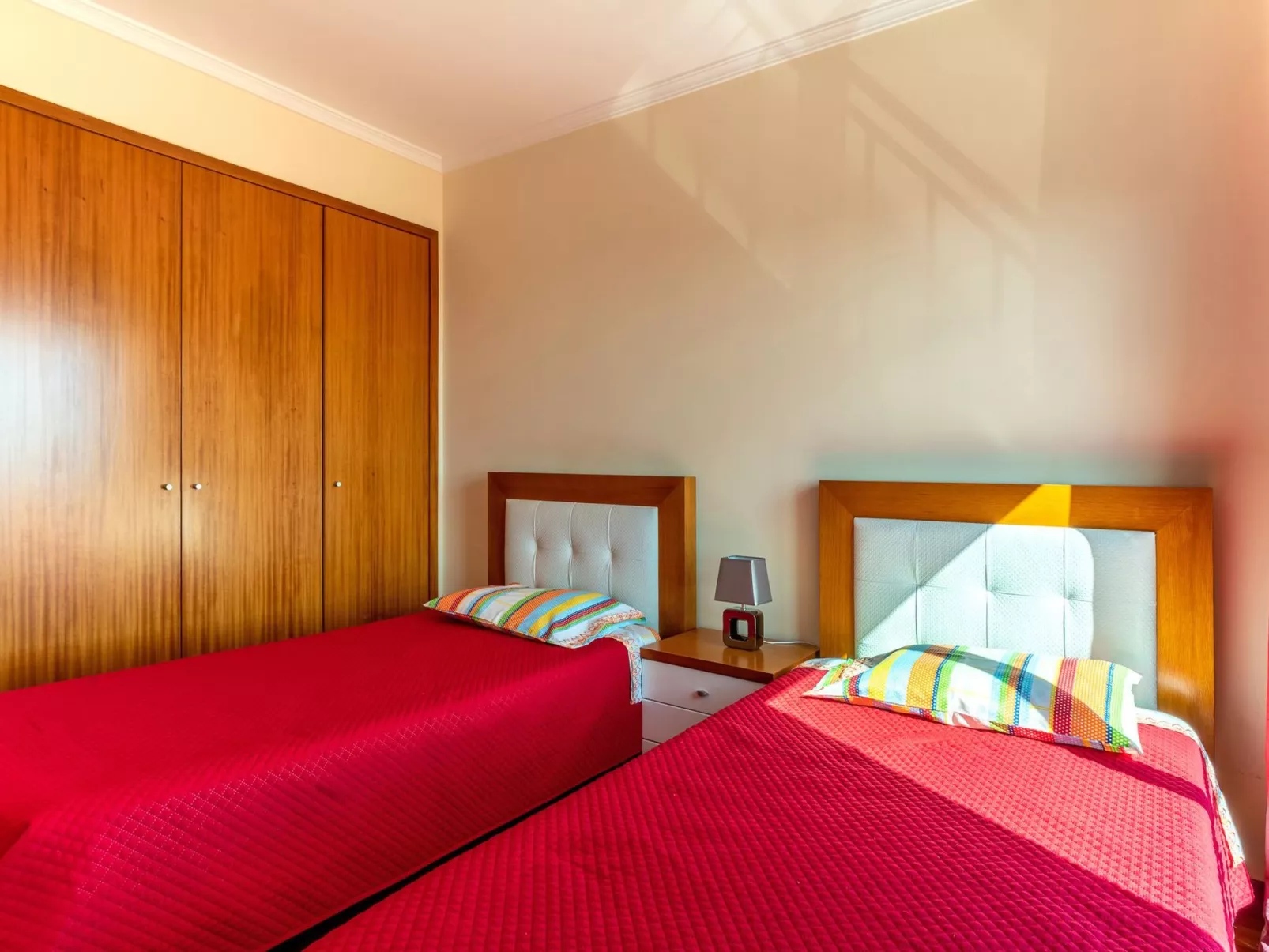 "Garajau View" mit Balkon-Binnen