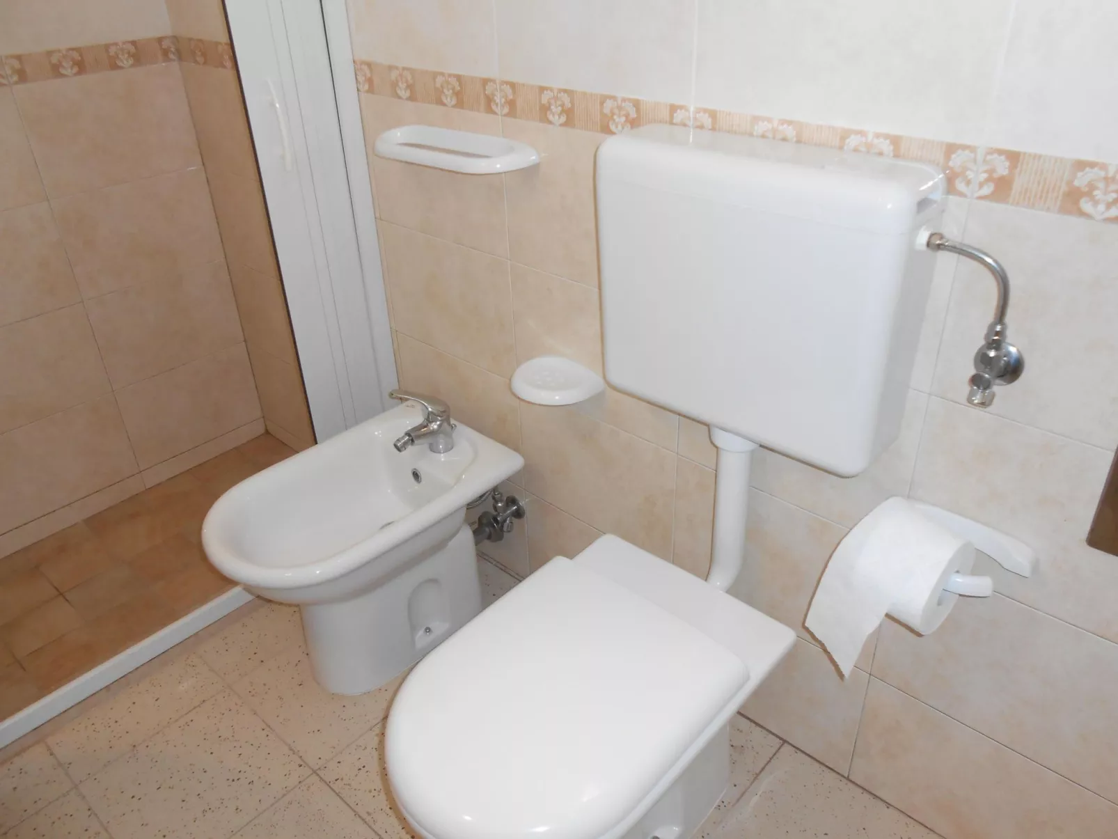 Helles, einladendes Appartement mit überdachter Veranda in Strandnähe-Binnen