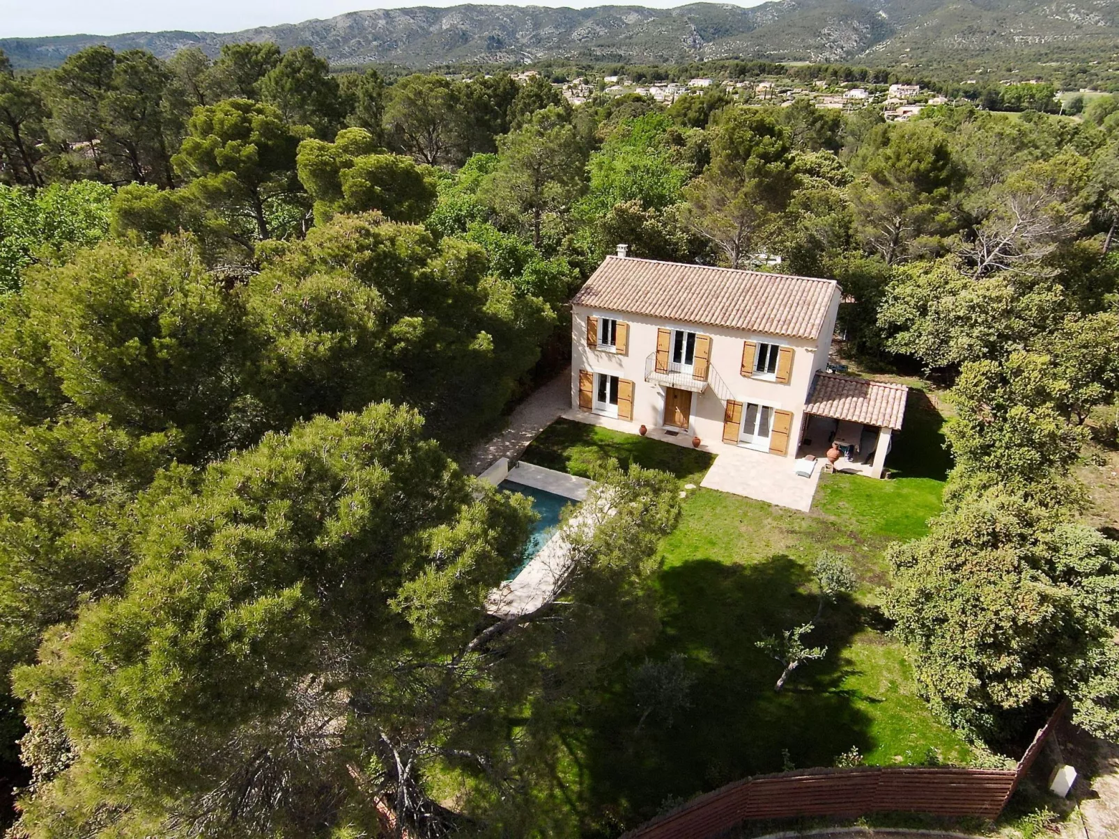 Cosy Pool 500m Stadtzentrum-Buiten