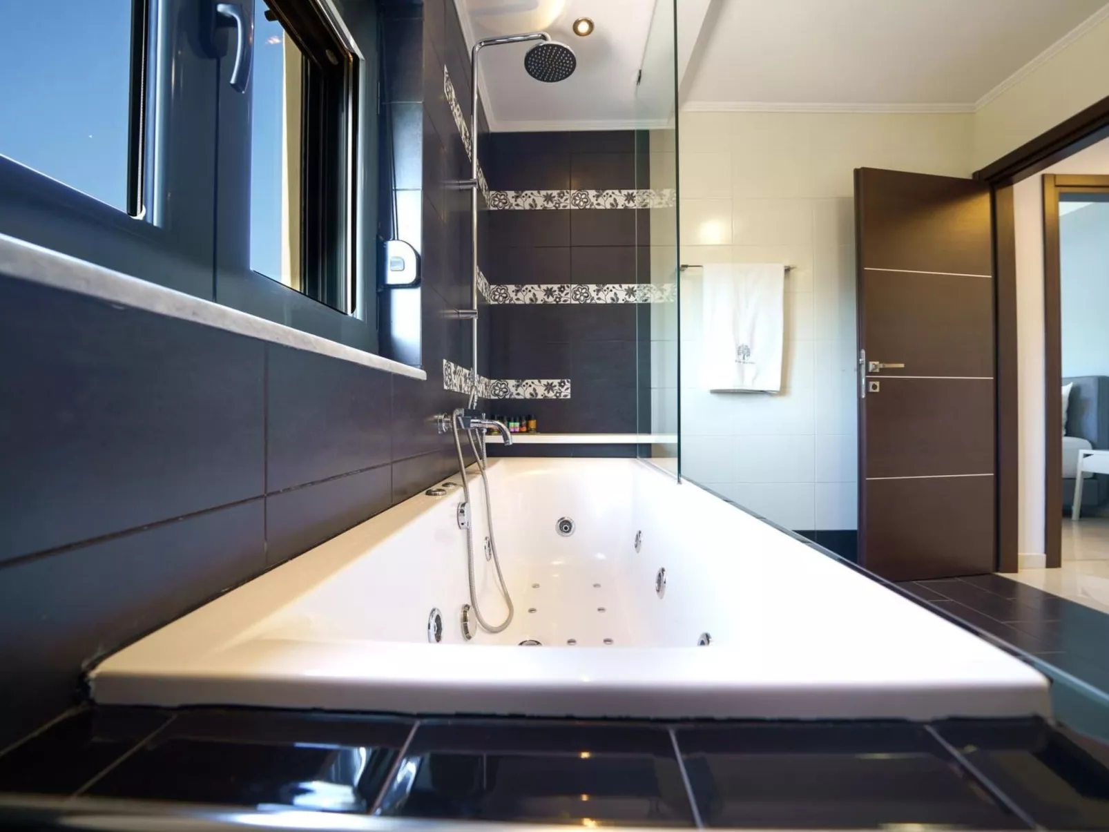 Luxus-Villa Freier beheizter Pool Atemberaubende Aussicht Kreta-Image-tags.info