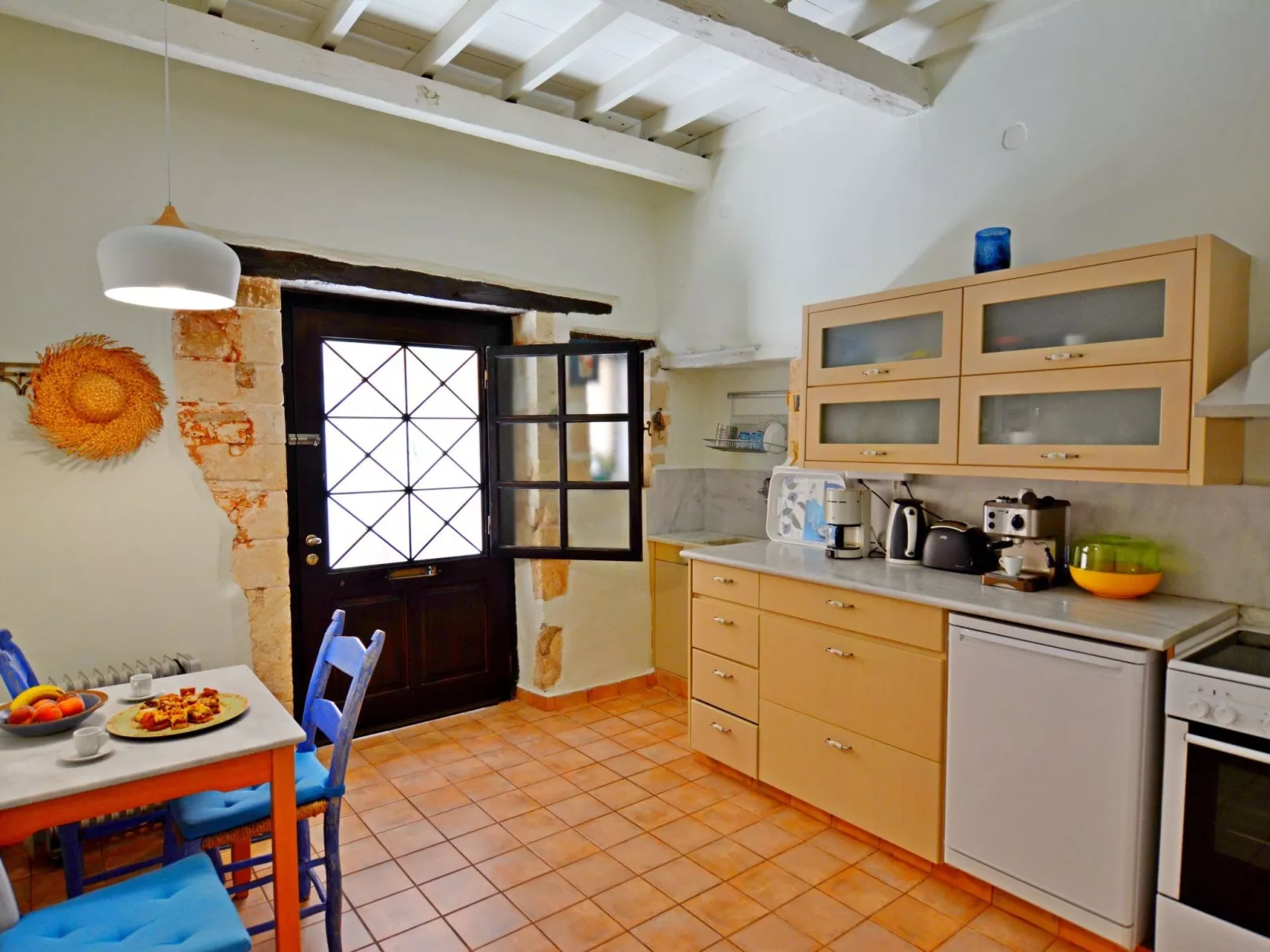 Venetian house-Binnen