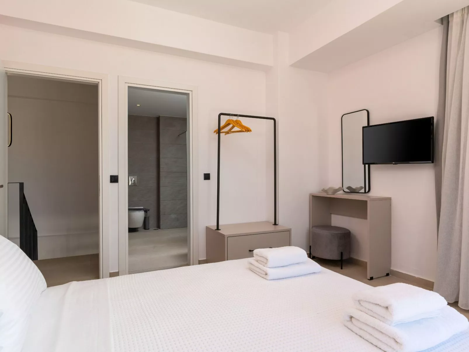 Neue Villa Anemoni mit privatem Pool, 100m zum Strand-Binnen