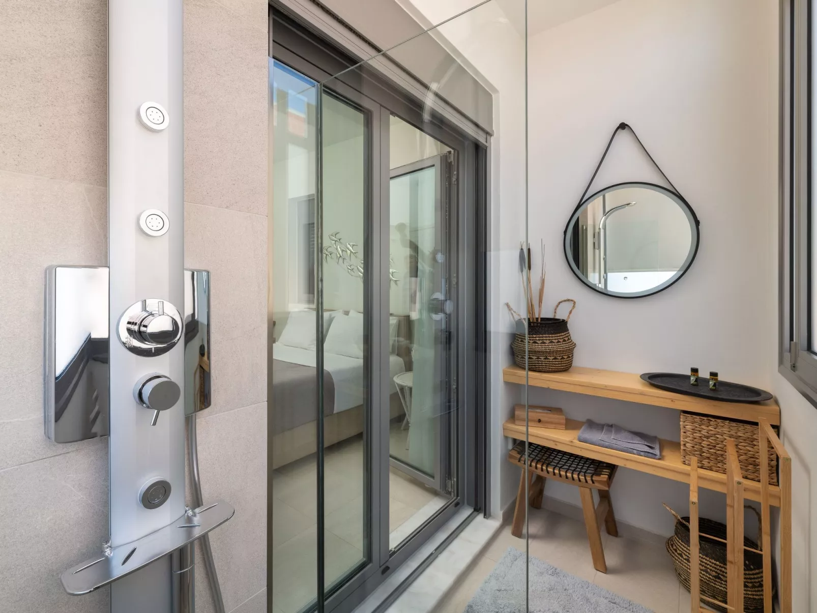 Schöne Pool-Villa Terpsis-Binnen