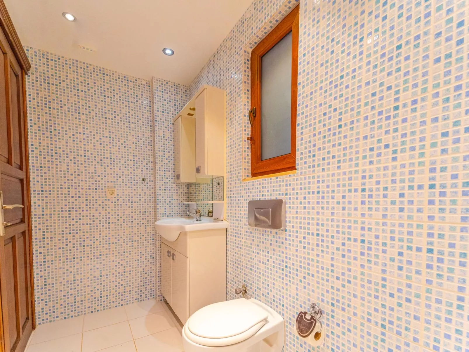 Villa aus Naturstein für 8 im Zentrum von Kalkan-Binnen