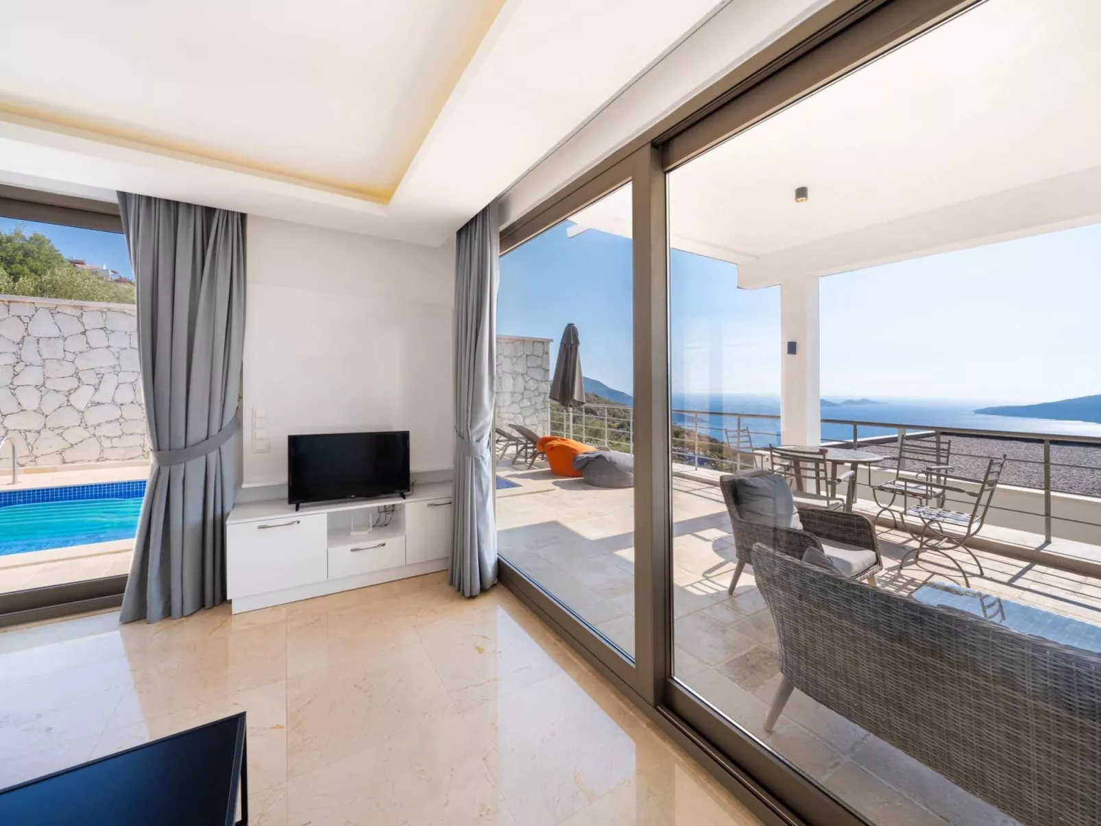 Villa Mini Arden mit Privatem Pool und Meerblick-Binnen