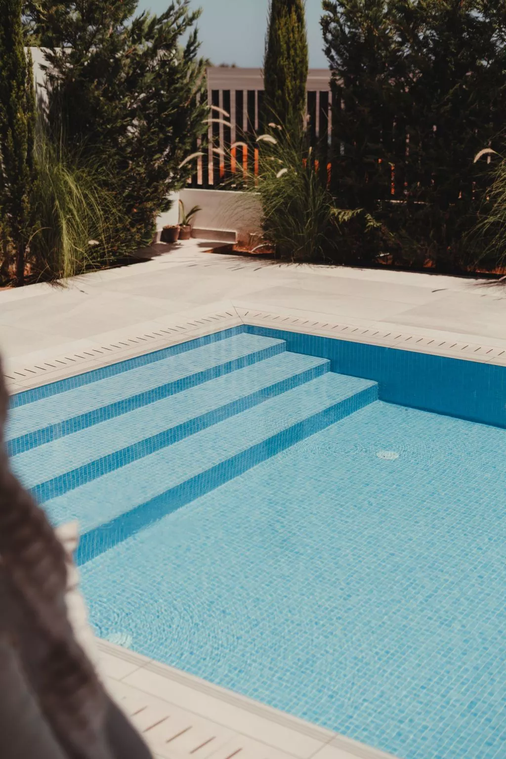 "Hercules 41" mit privatem Parkplatz-Buiten