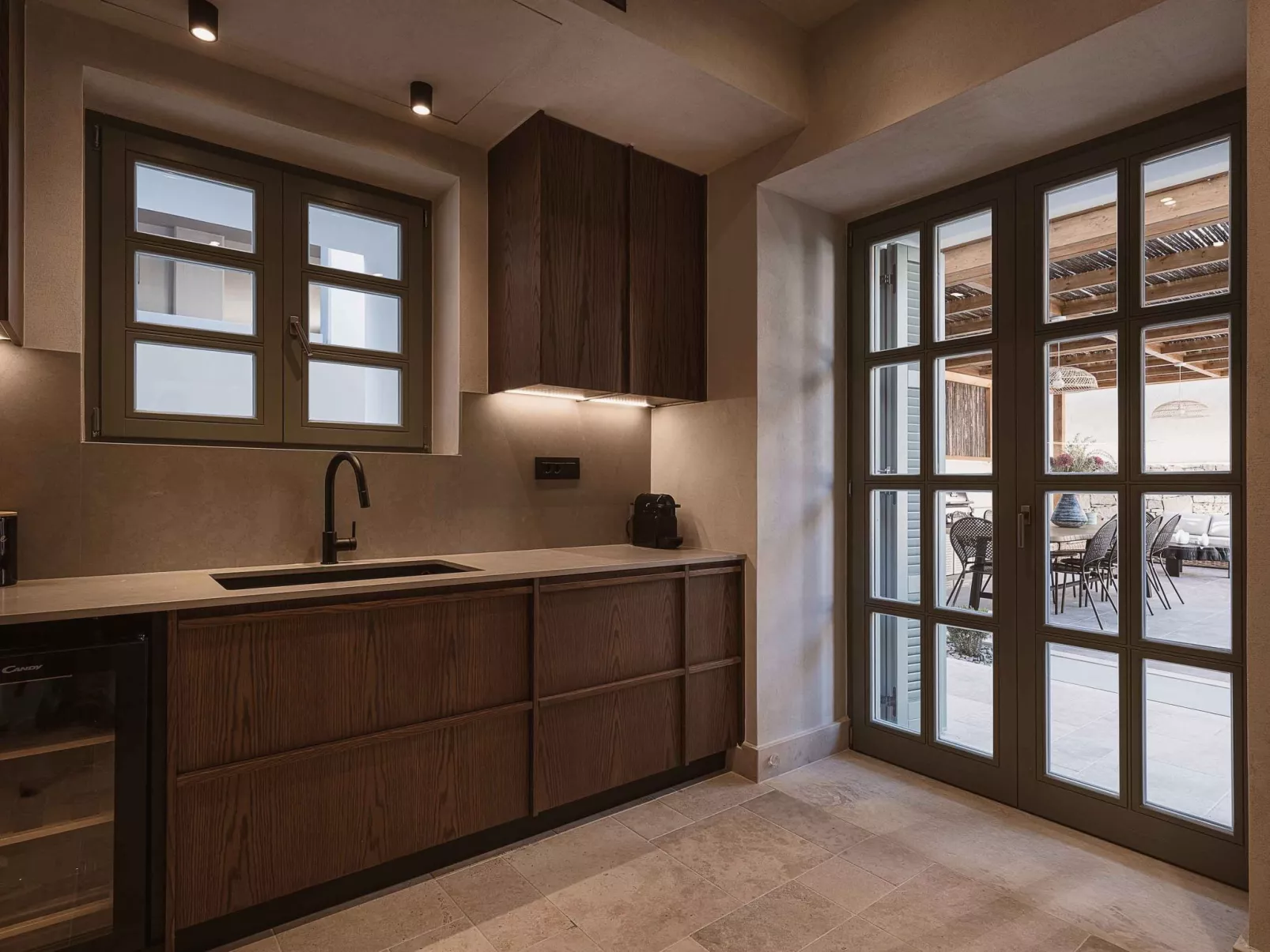 City Moments Villa I ''Free'' Beheizter Innenpool-Binnen