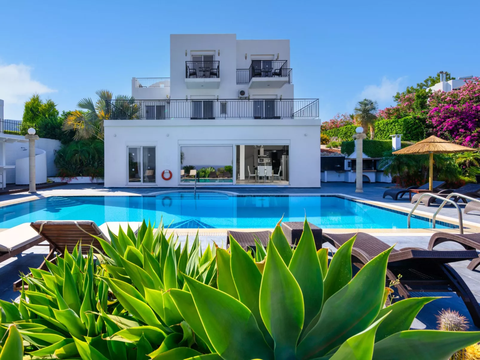 Charmante Diamond Villa in der Nähe von Gennadi Strand-Buiten