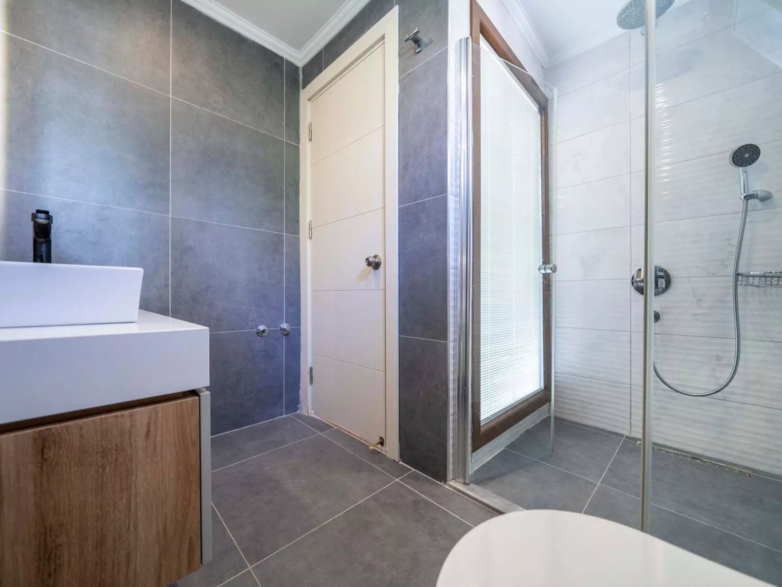 Exklusive Villa mit Infinitypool-Binnen