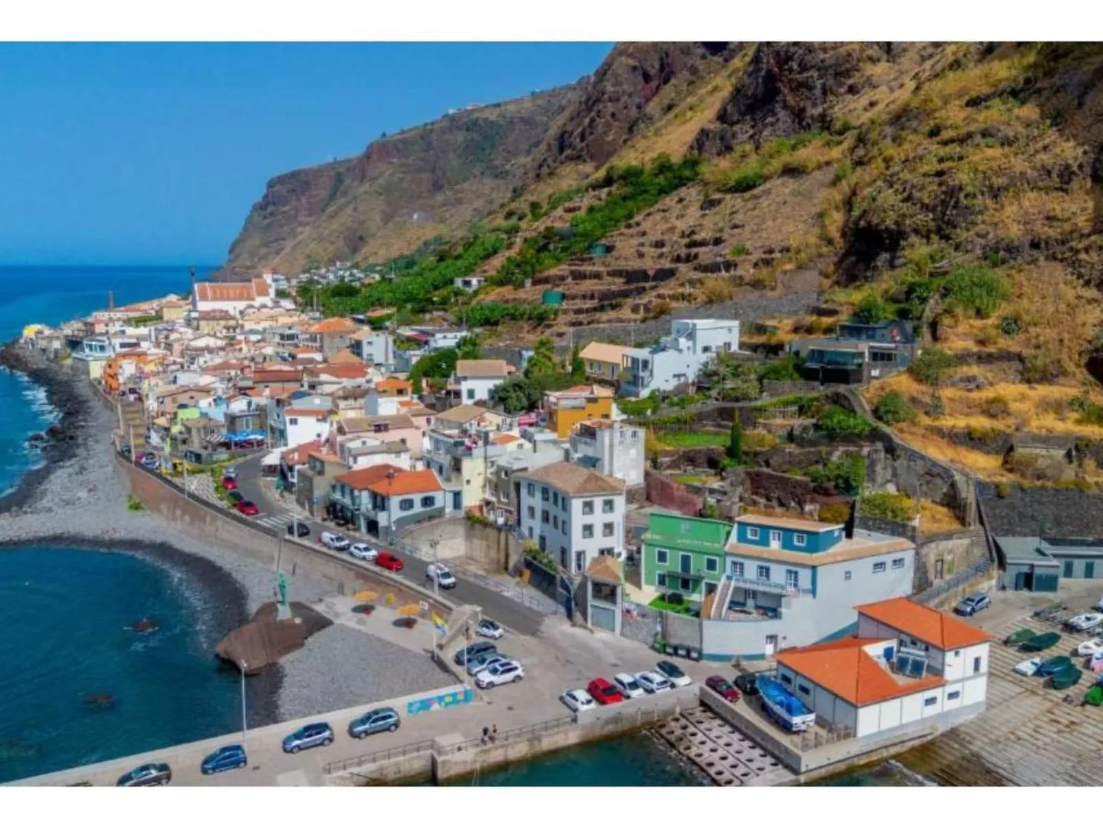 "Telvina House" mit eigenem Garten-Image-tags.info