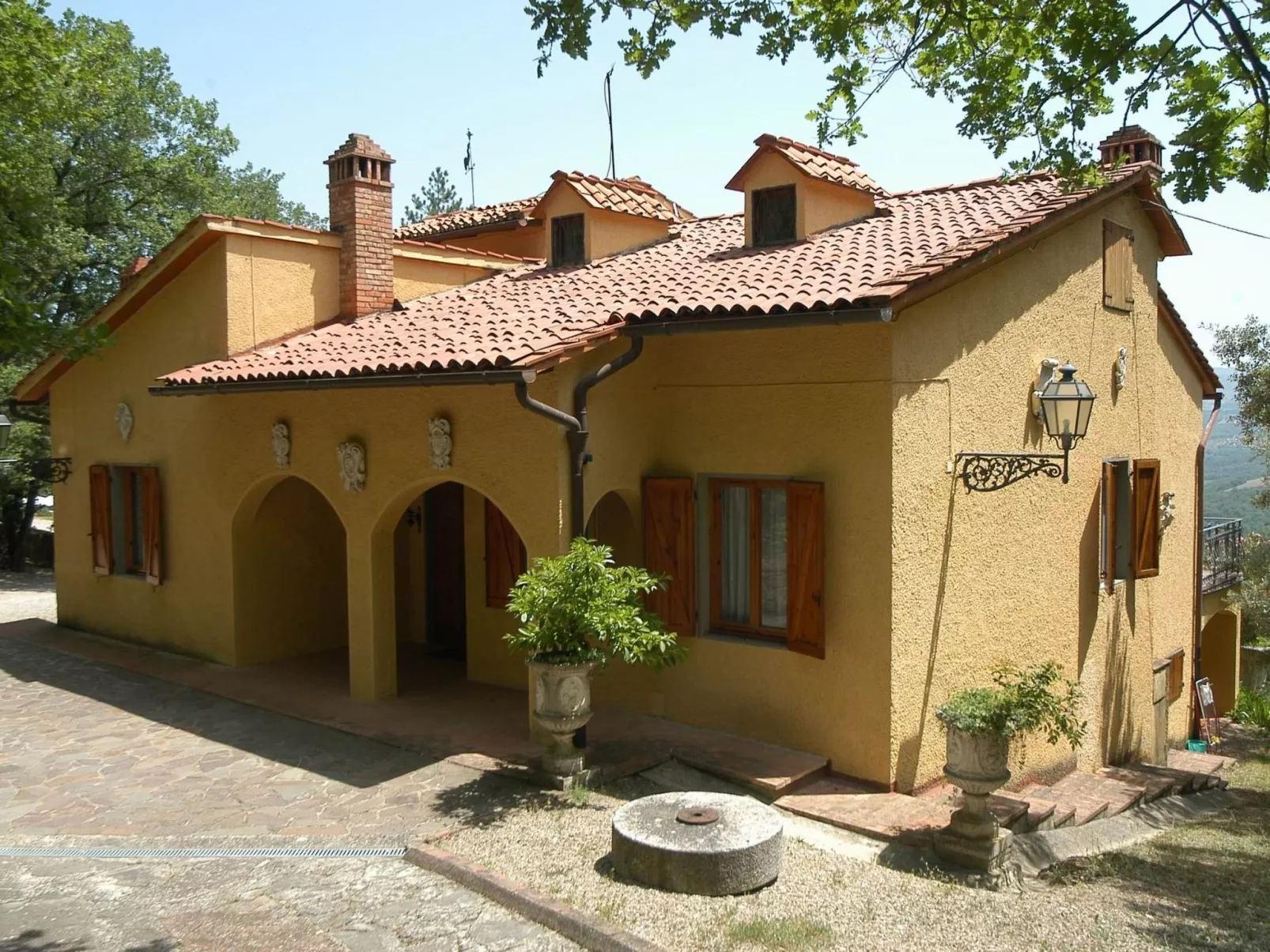 Wohnung Poggio Oro Rondini mit Pool - Buiten