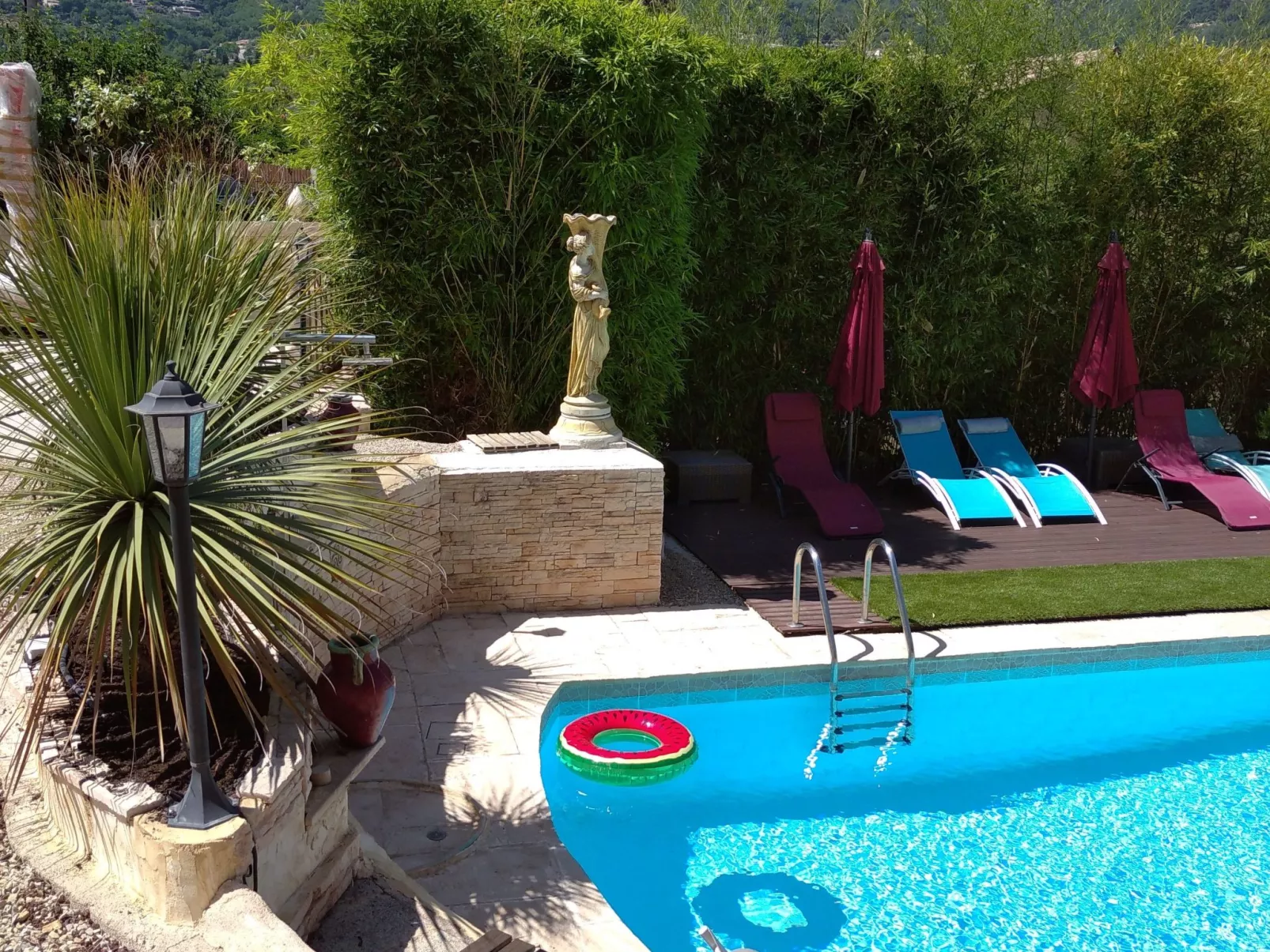 "Villa Sculpture" mit Terrasse-Buiten