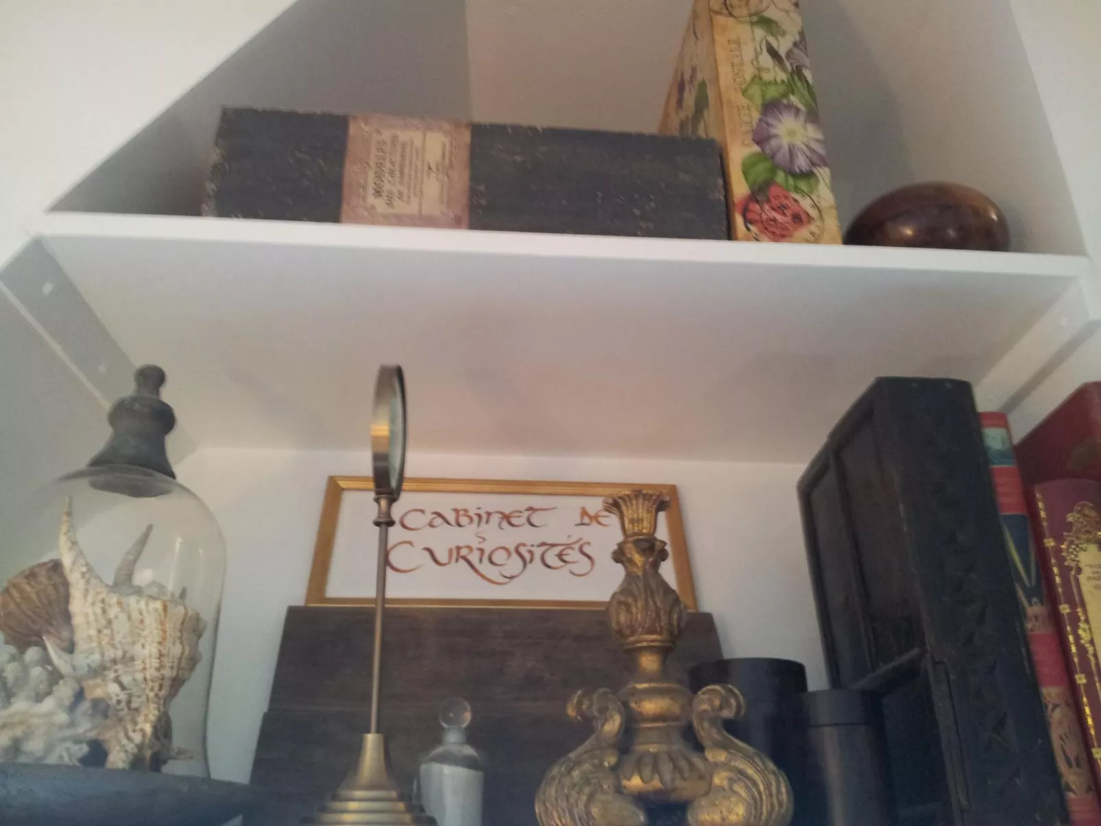 Schöner romantischer Blick auf die Seine-Binnen