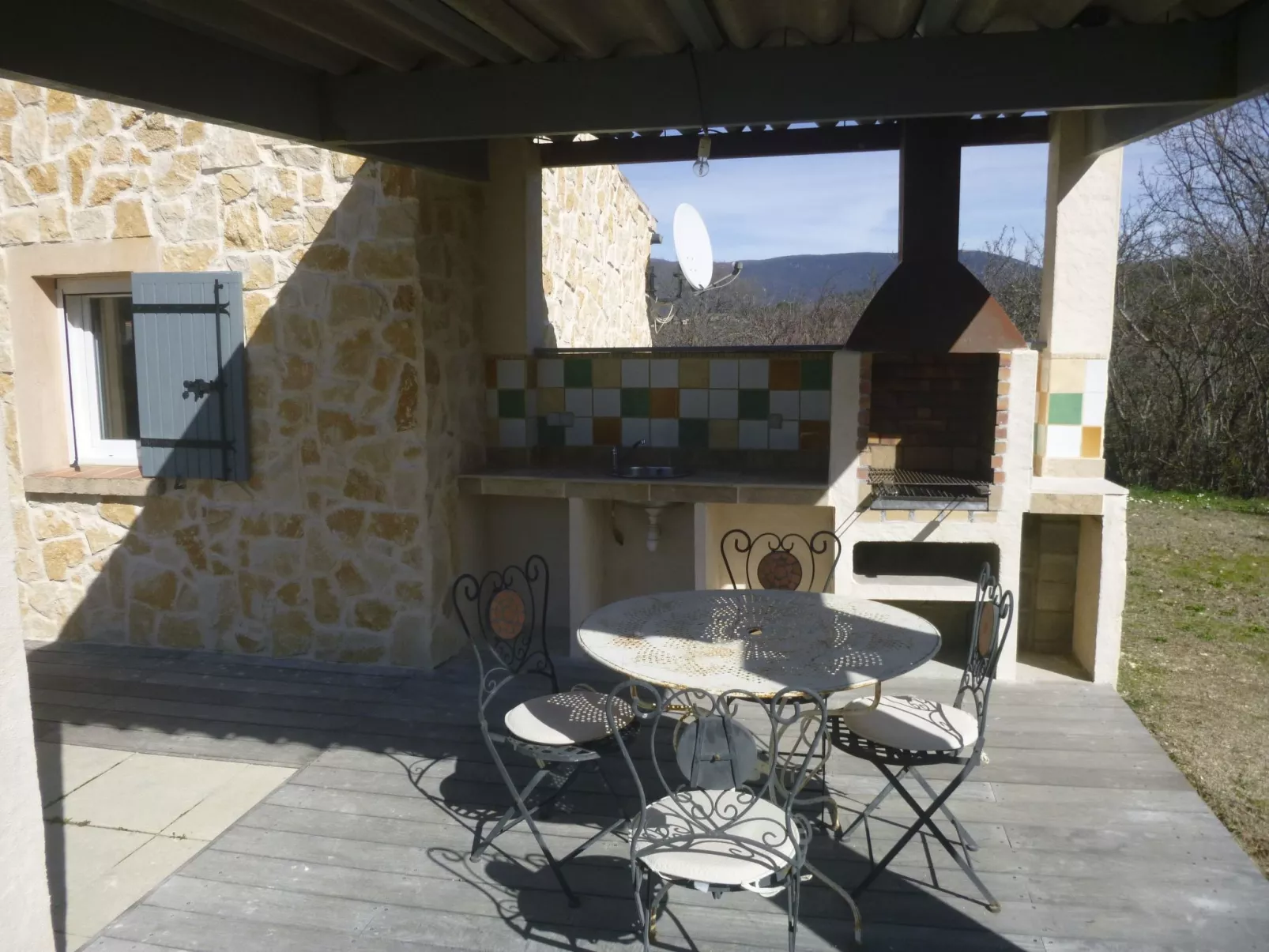 Provenzalisches Ferienhaus mit Charme auf dem Land mit Pool-Image-tags.info