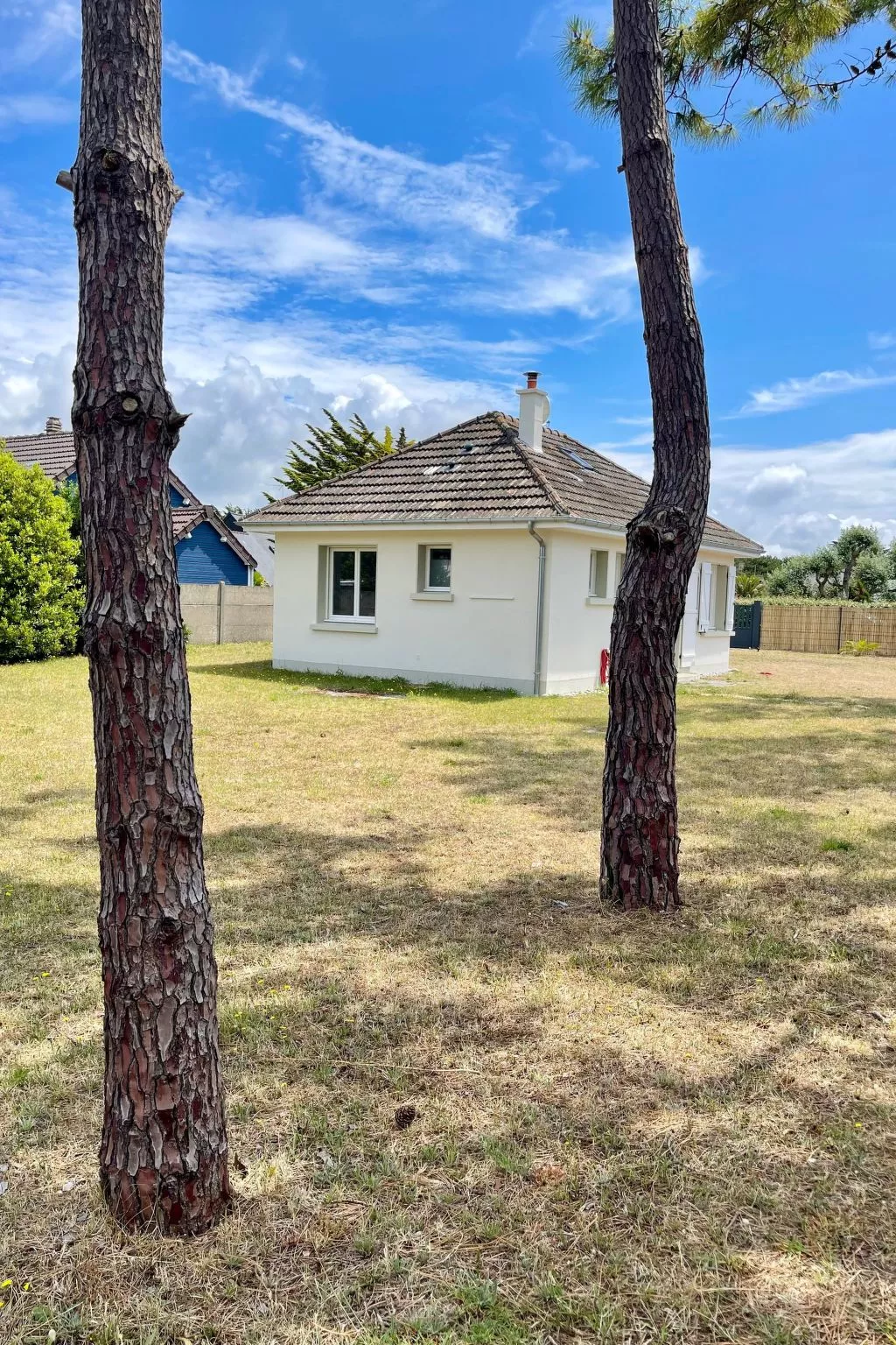 Haus im Erdgeschoss in Strandnähe-Buiten