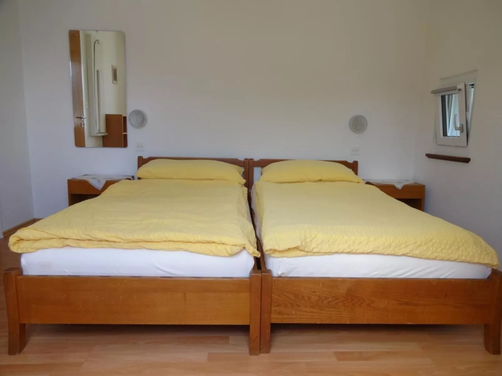 Öko-Haus C mit Gartenpool und herrlichem Seeblick-Image-tags.info