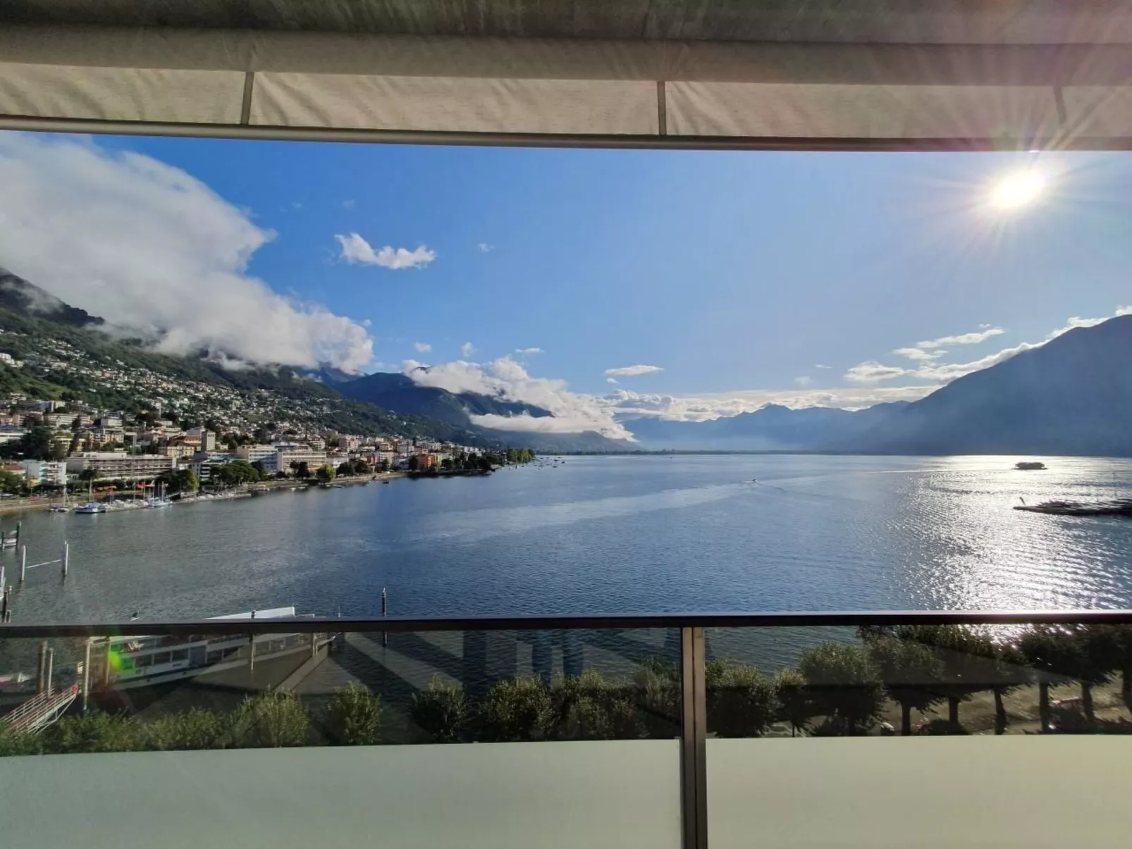 Lake View Penthouse 701-Buiten