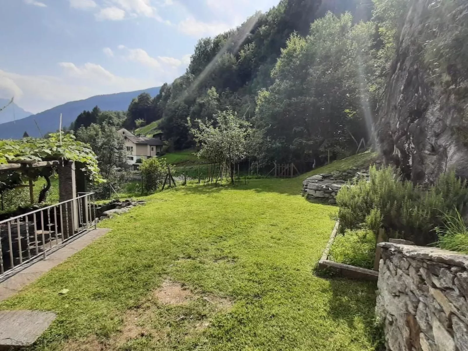 'Cà da Rör' mit Bergblick - Image-tags.info