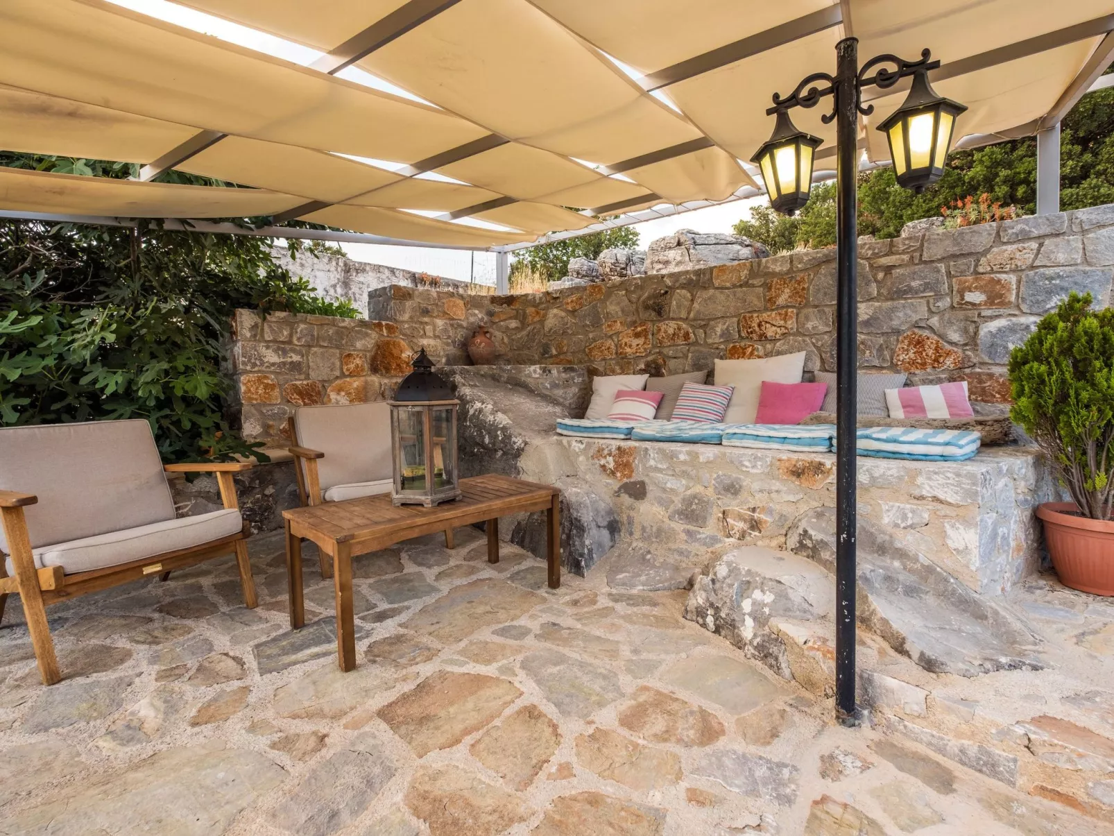 Villa aus Stein "Galatia"-Buiten