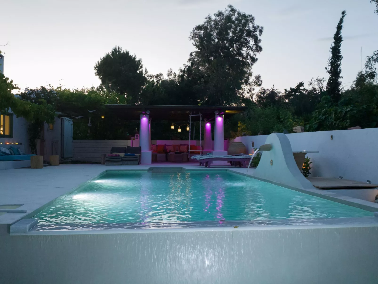 Hütte mit eigenem Garten und Grill-Image-tags.info