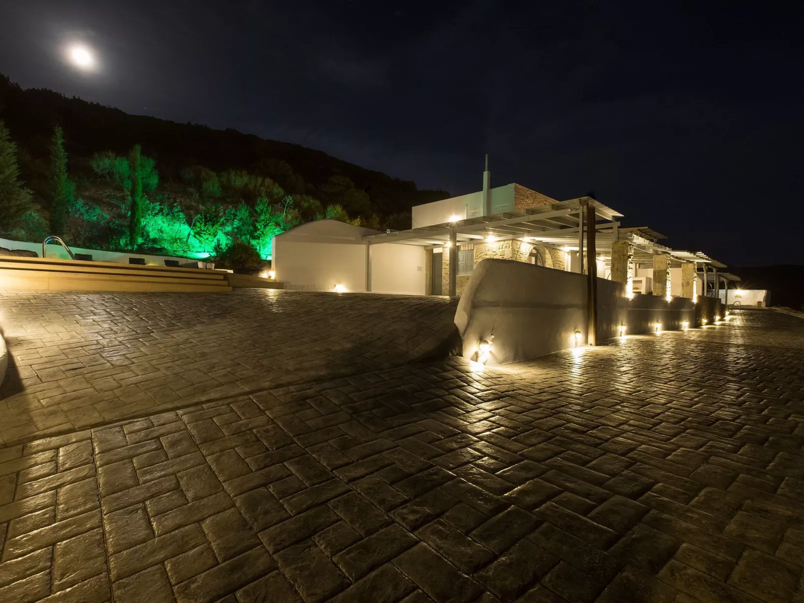 Schöne Villa Thetis mit eigenem Pool-Buiten