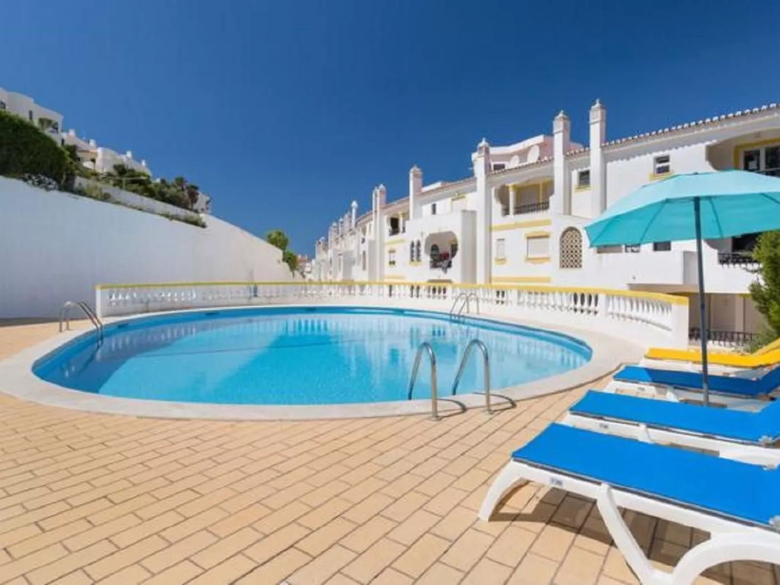 Charmante Wohnung im Zentrum Strand Carvoeiro-Image-tags.info