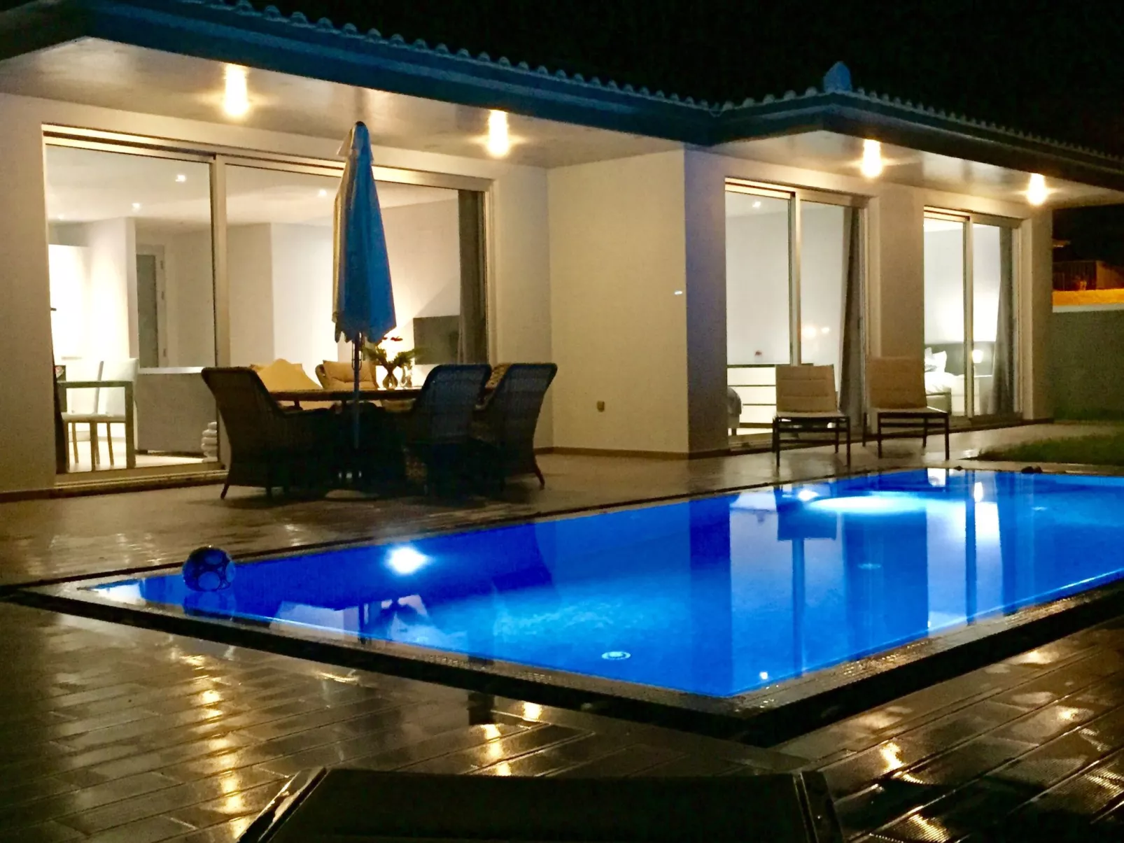 "Villa Pinheira III"-Image-tags.info