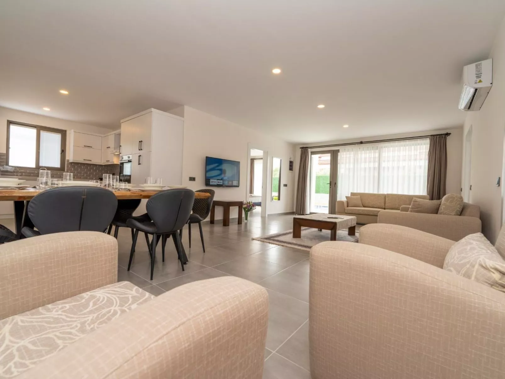 Yasemin-Image-tags.info